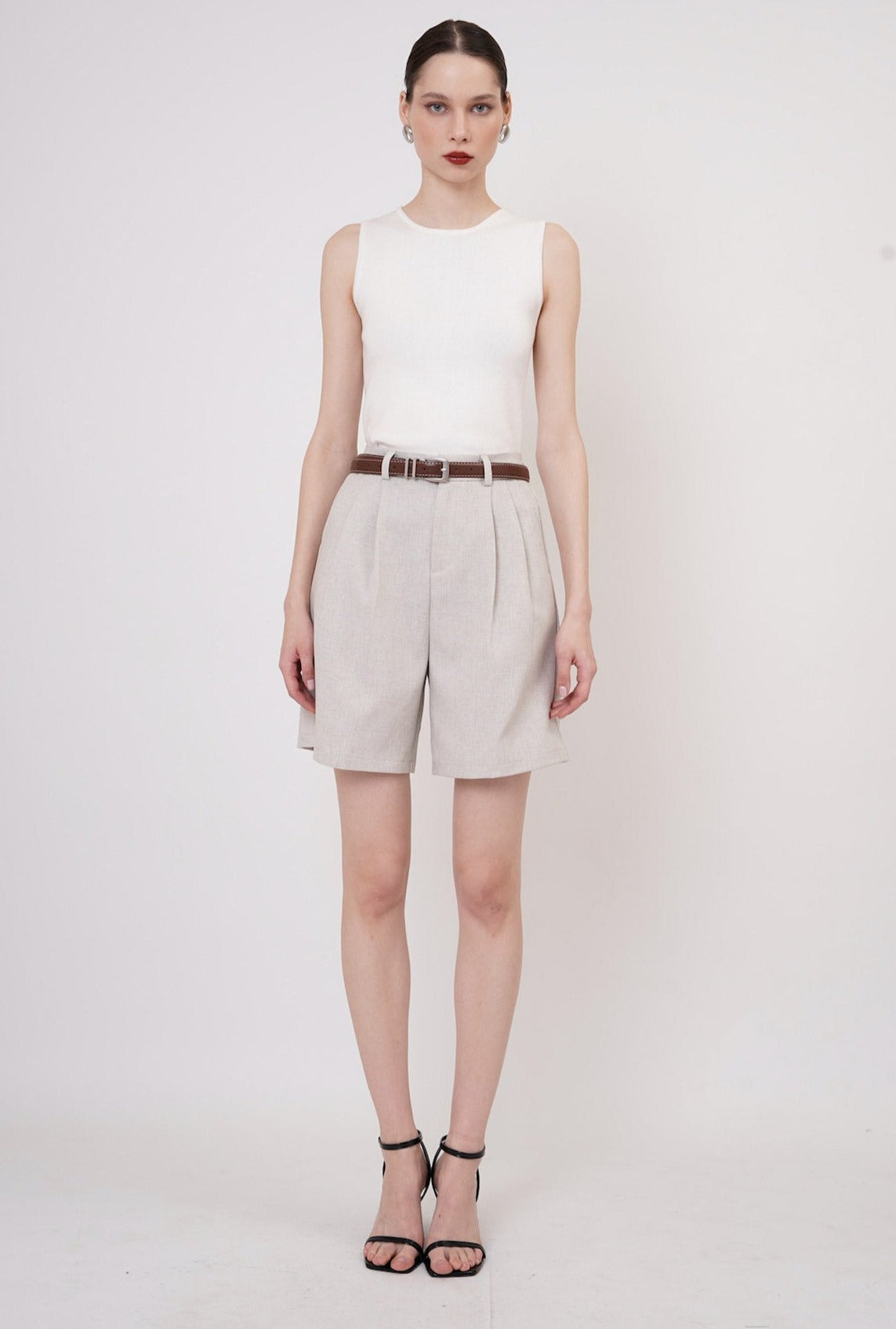 Carlos Pleated Shorts In Broken White