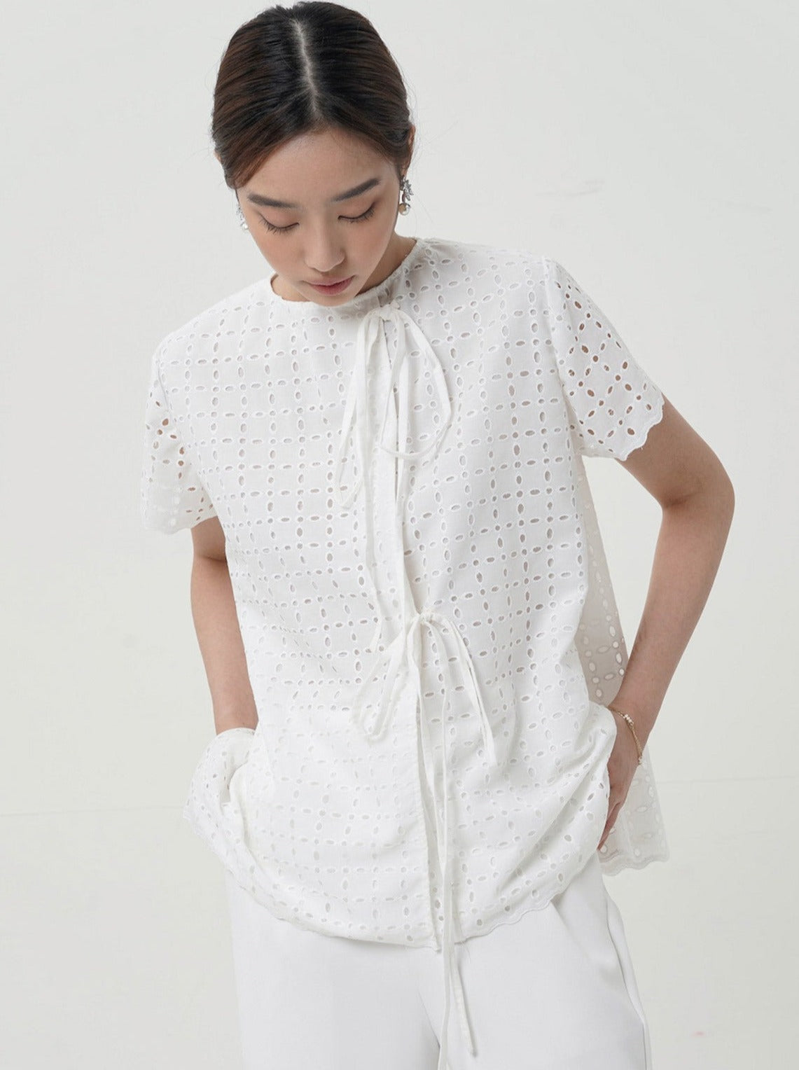 Kawung Knot Top In White