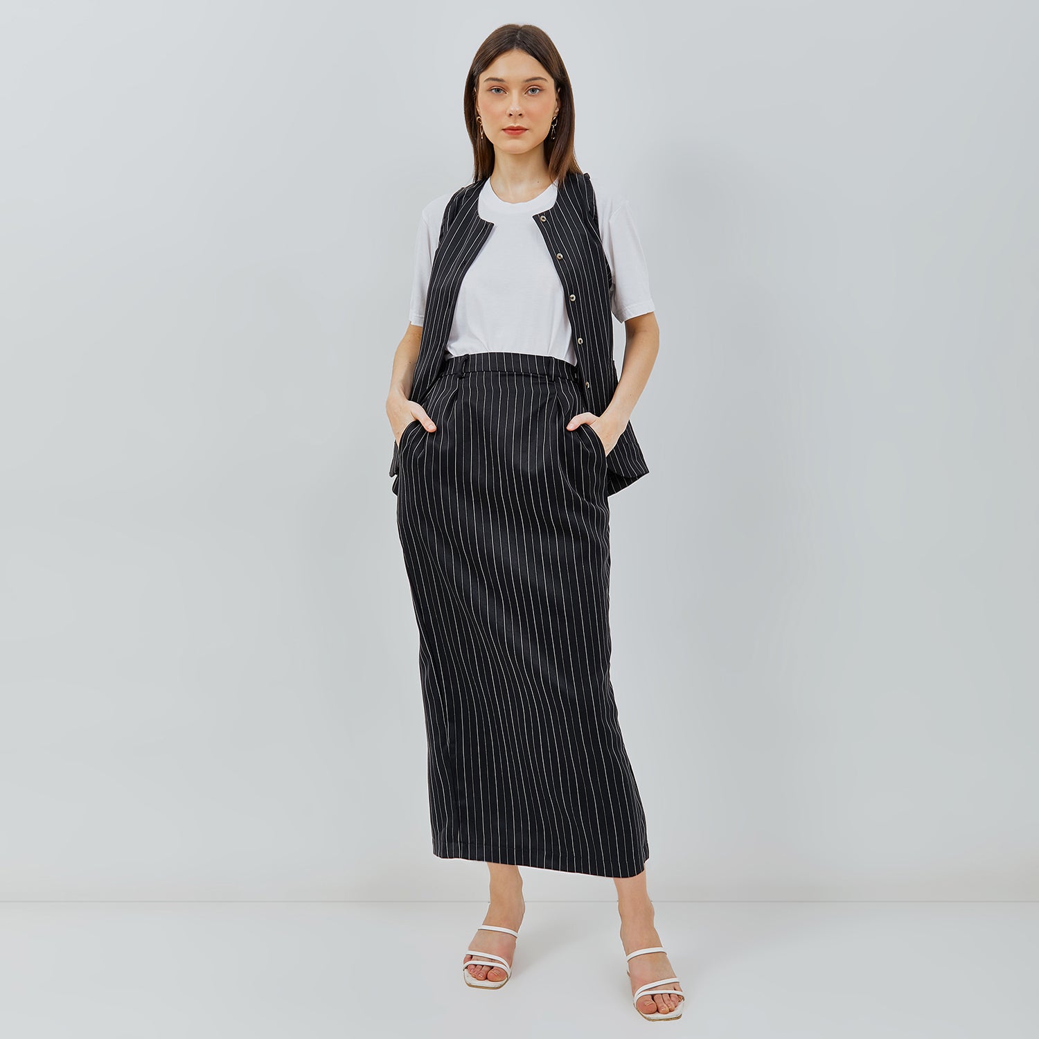 Fora Skirt Black White Stripes