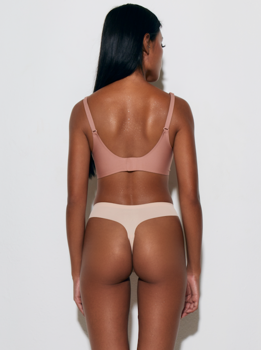 Men Korostishevning porno fotosuratlari bilan hayratda qoldim Porno xotinim bilan tabiatda, becerdin va filmga