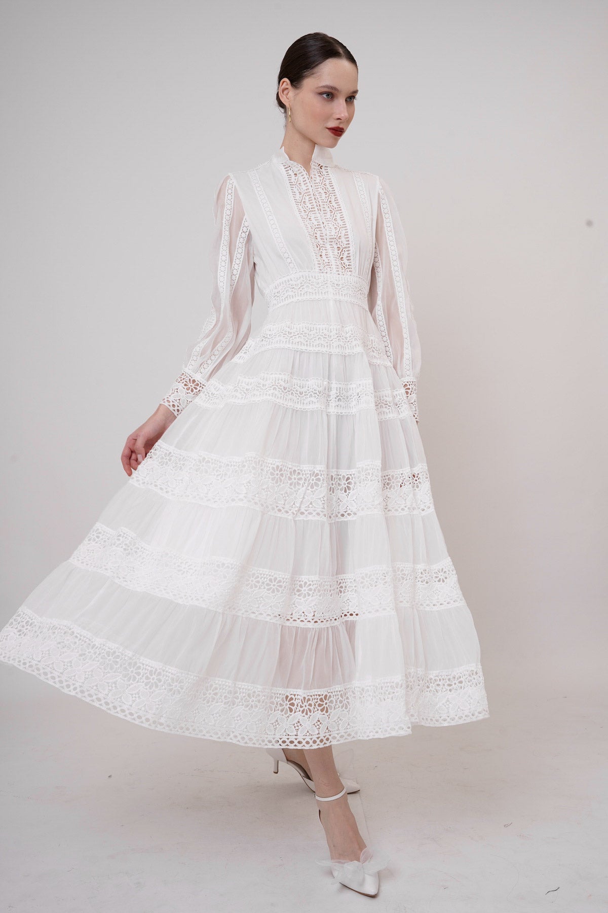 Ninette Dress In White (LAST PIECE)