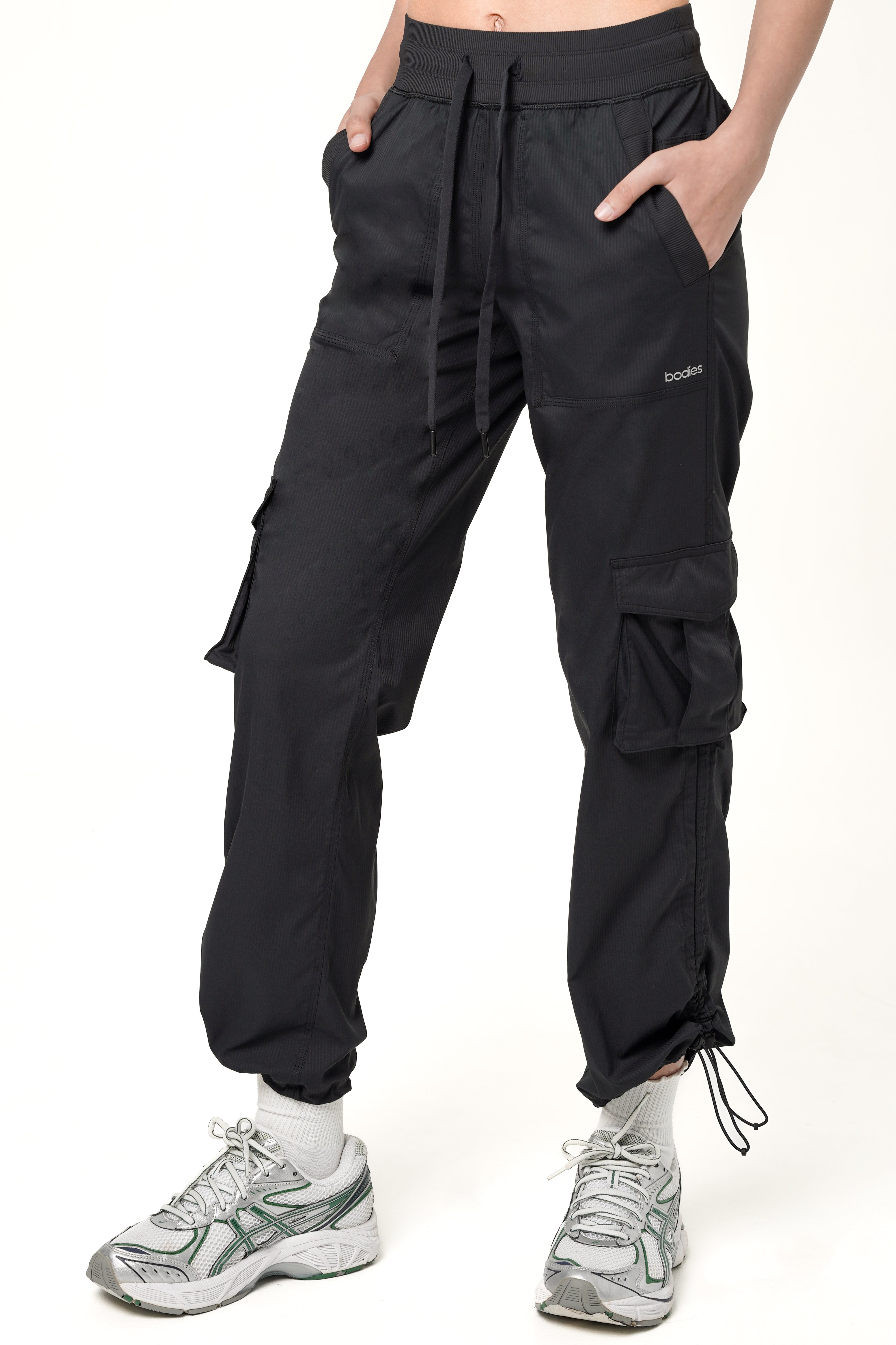 Training Cargo Pant in Black
