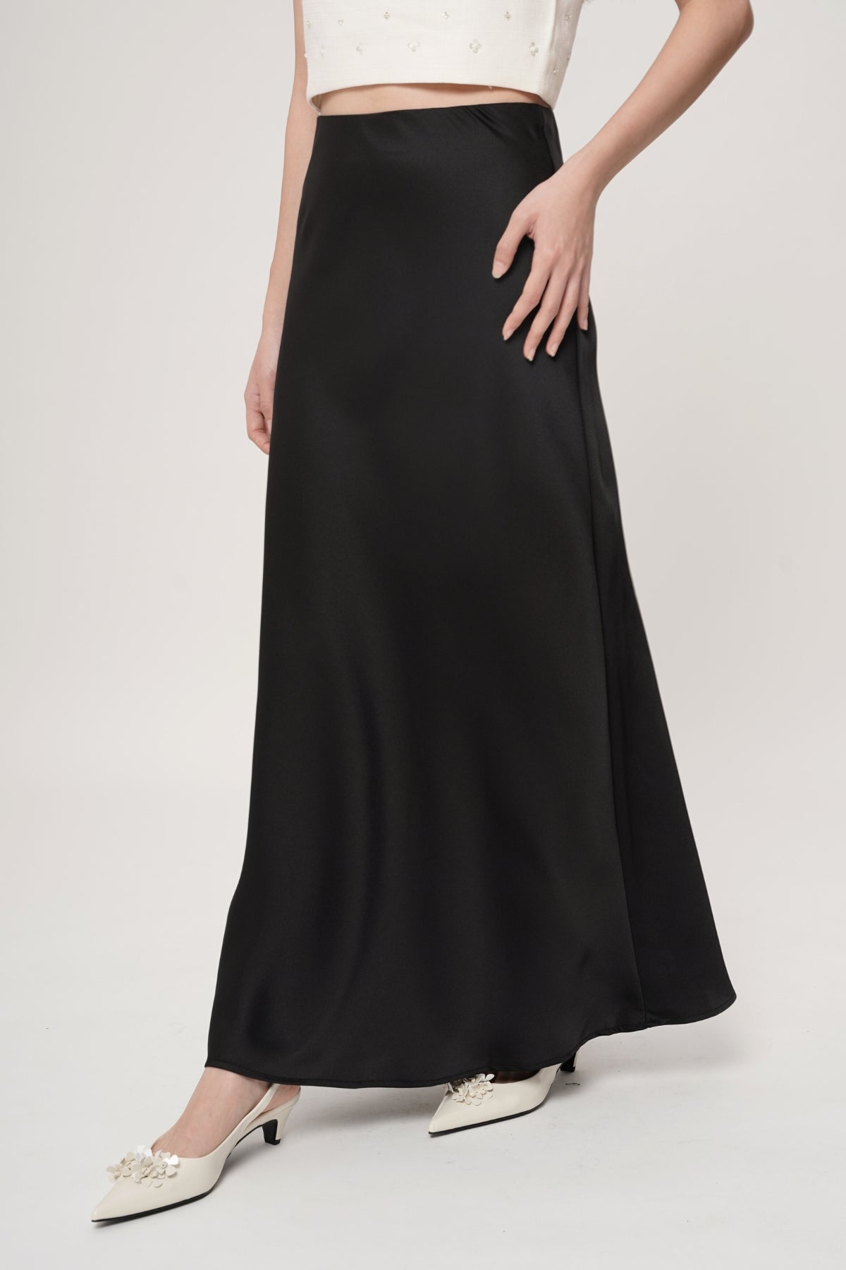 Betsy Satin Maxi Skirt In Black