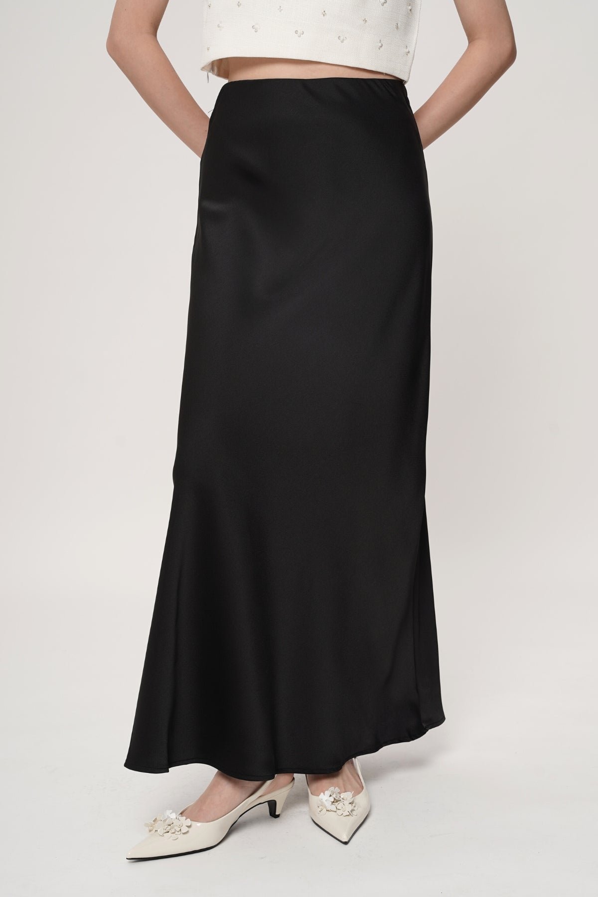 Betsy Satin Maxi Skirt In Black