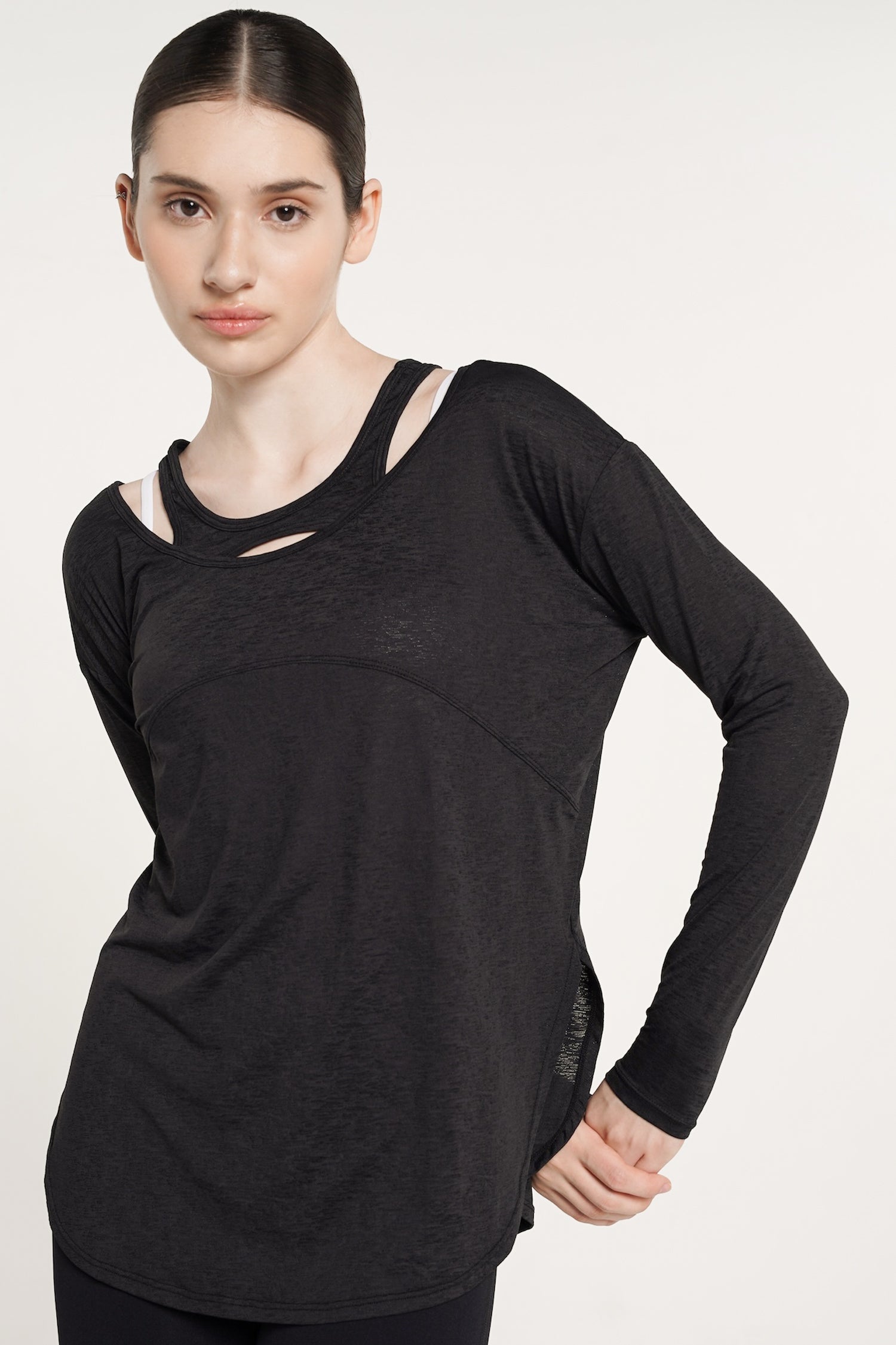Vault Long Sleeve Top in Black