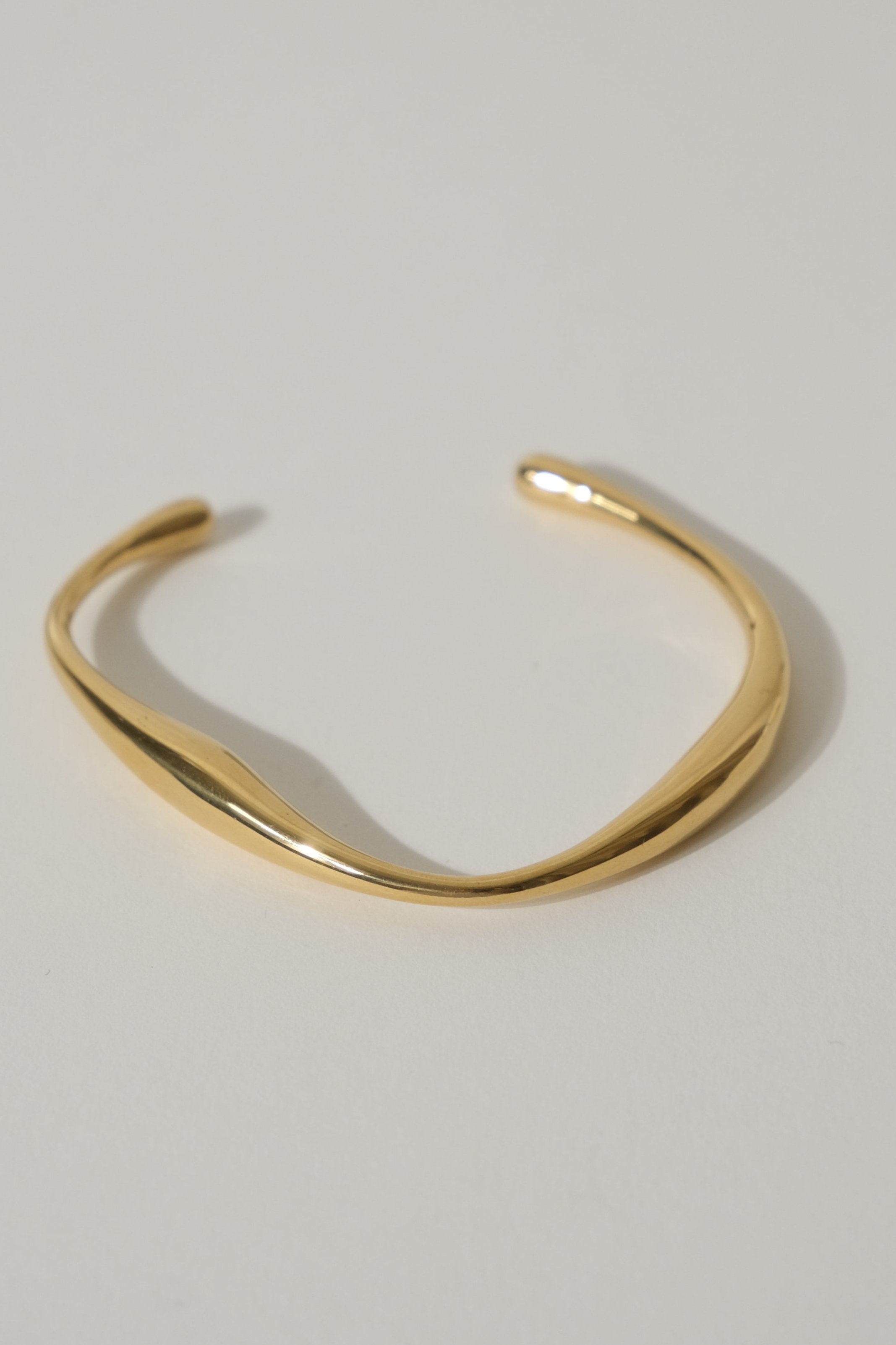 Maroni Bangle in Gold