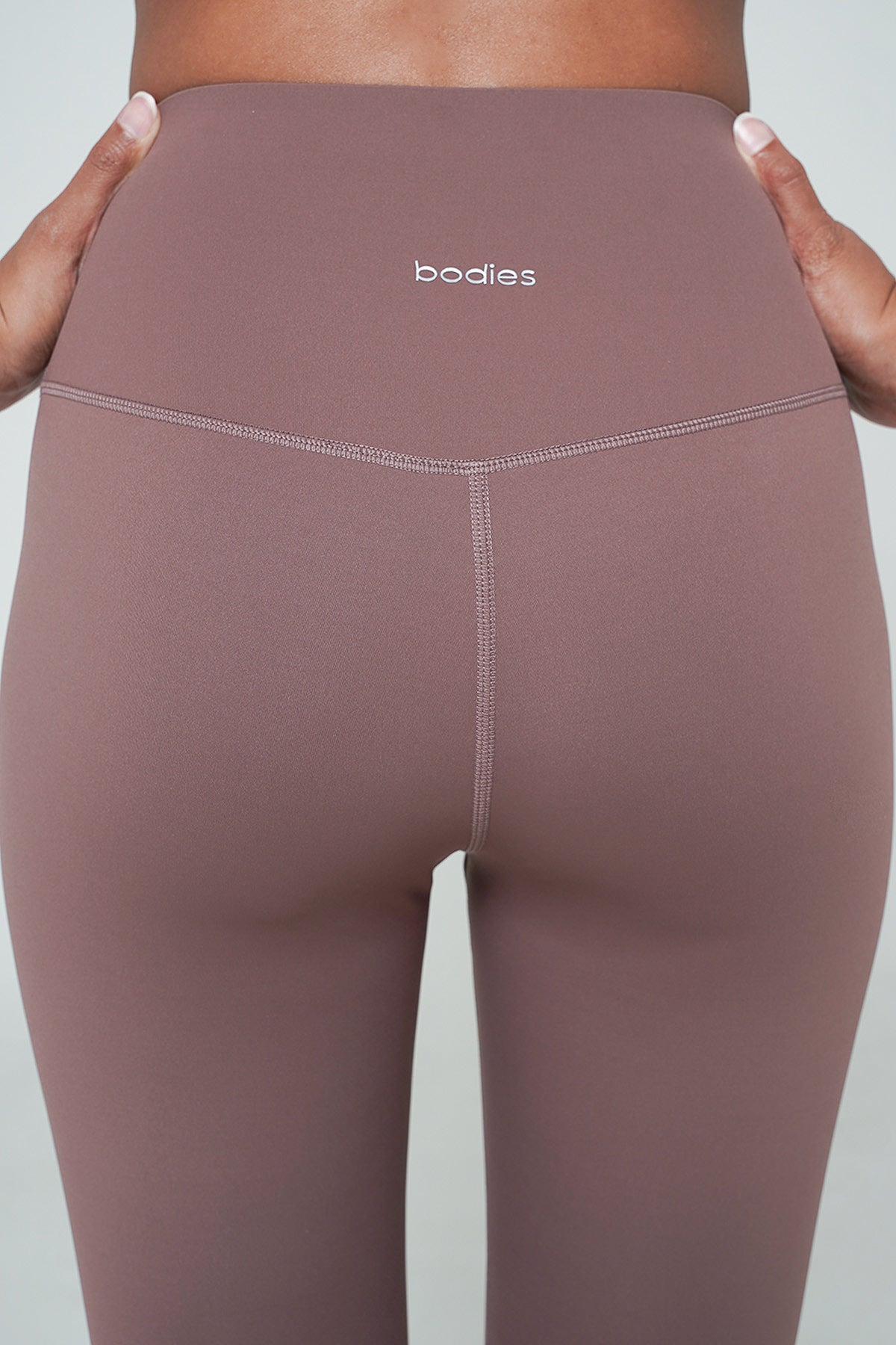 Lux High Impact Leggings in Raisin