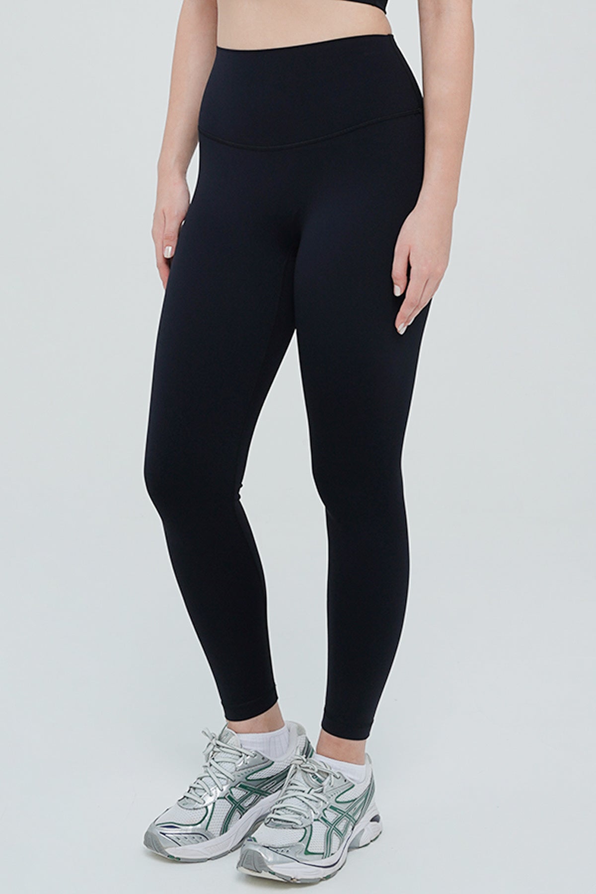 Awaken Leggings in Black