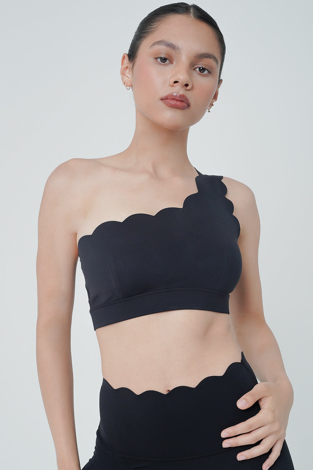 Shell Bra in Black