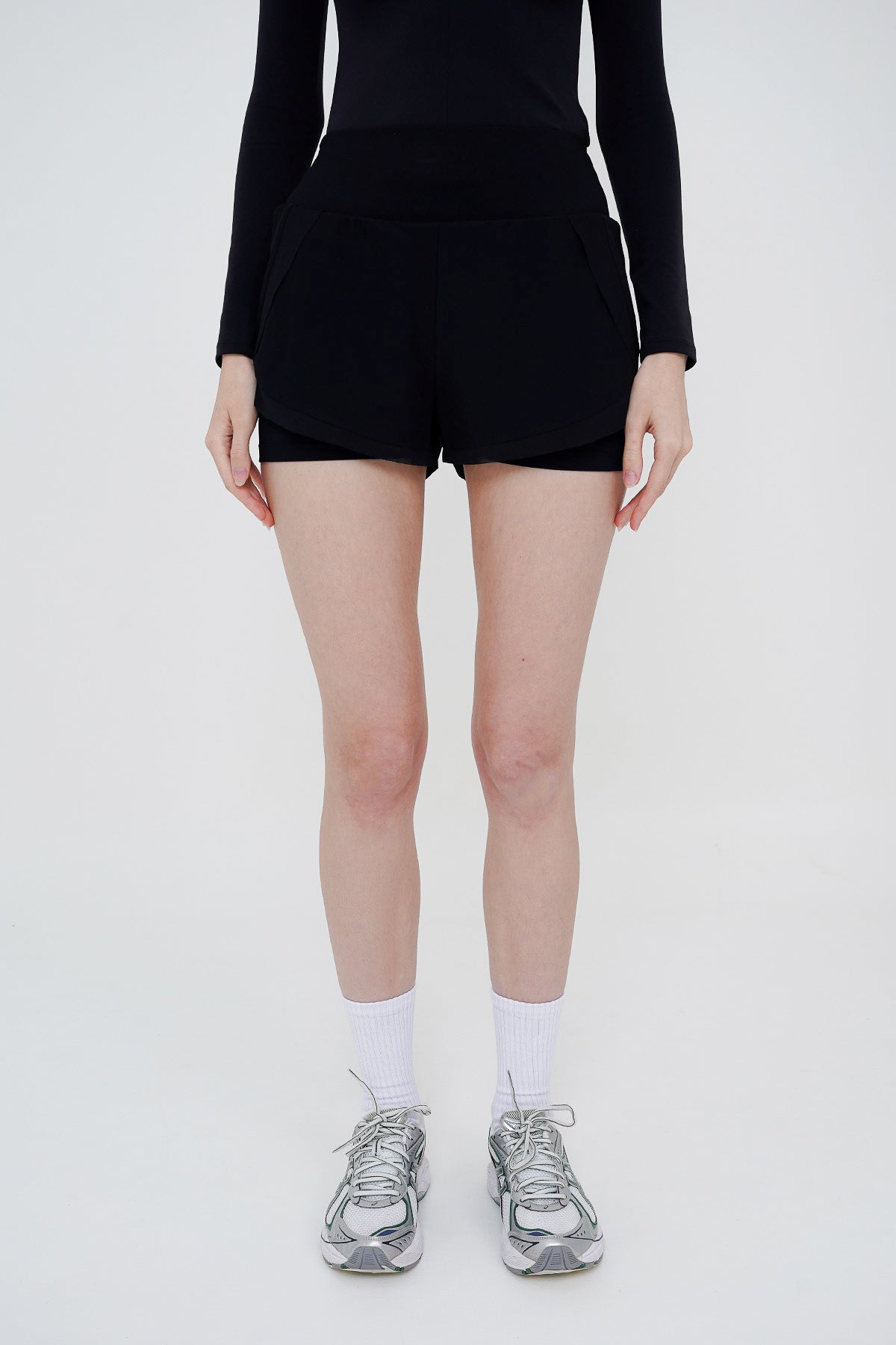 Main Running Shorts in Black