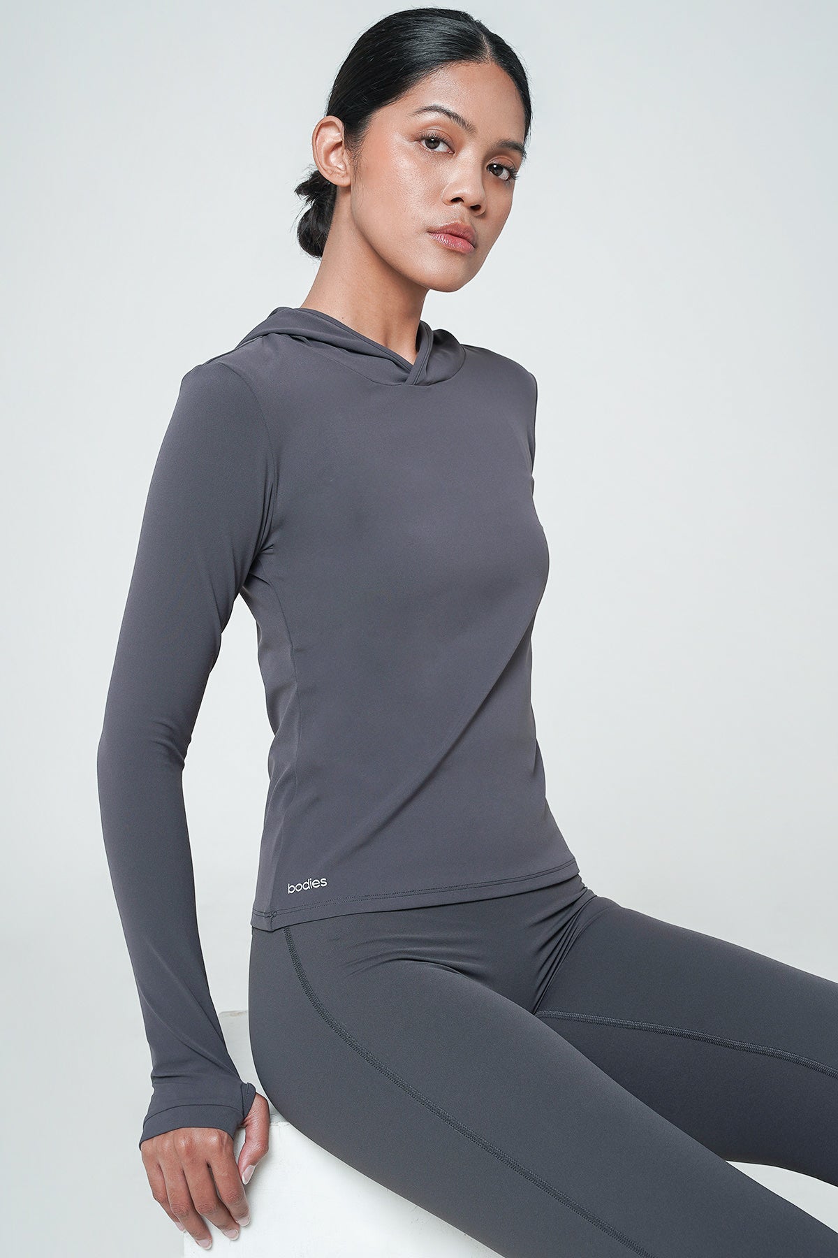 Fond Hoodie Sleeve Top in Graphite Grey