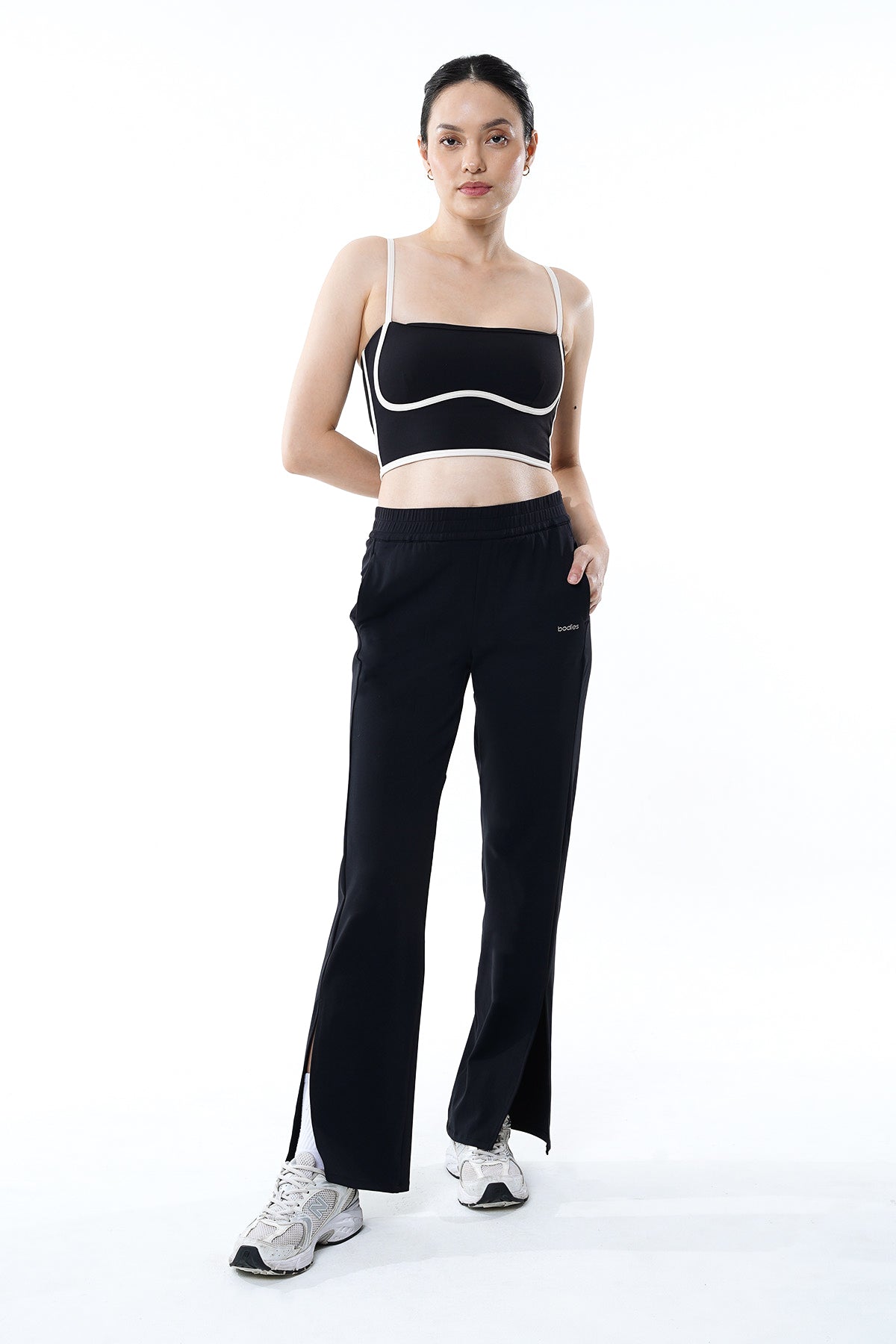 Shape Pants in Black