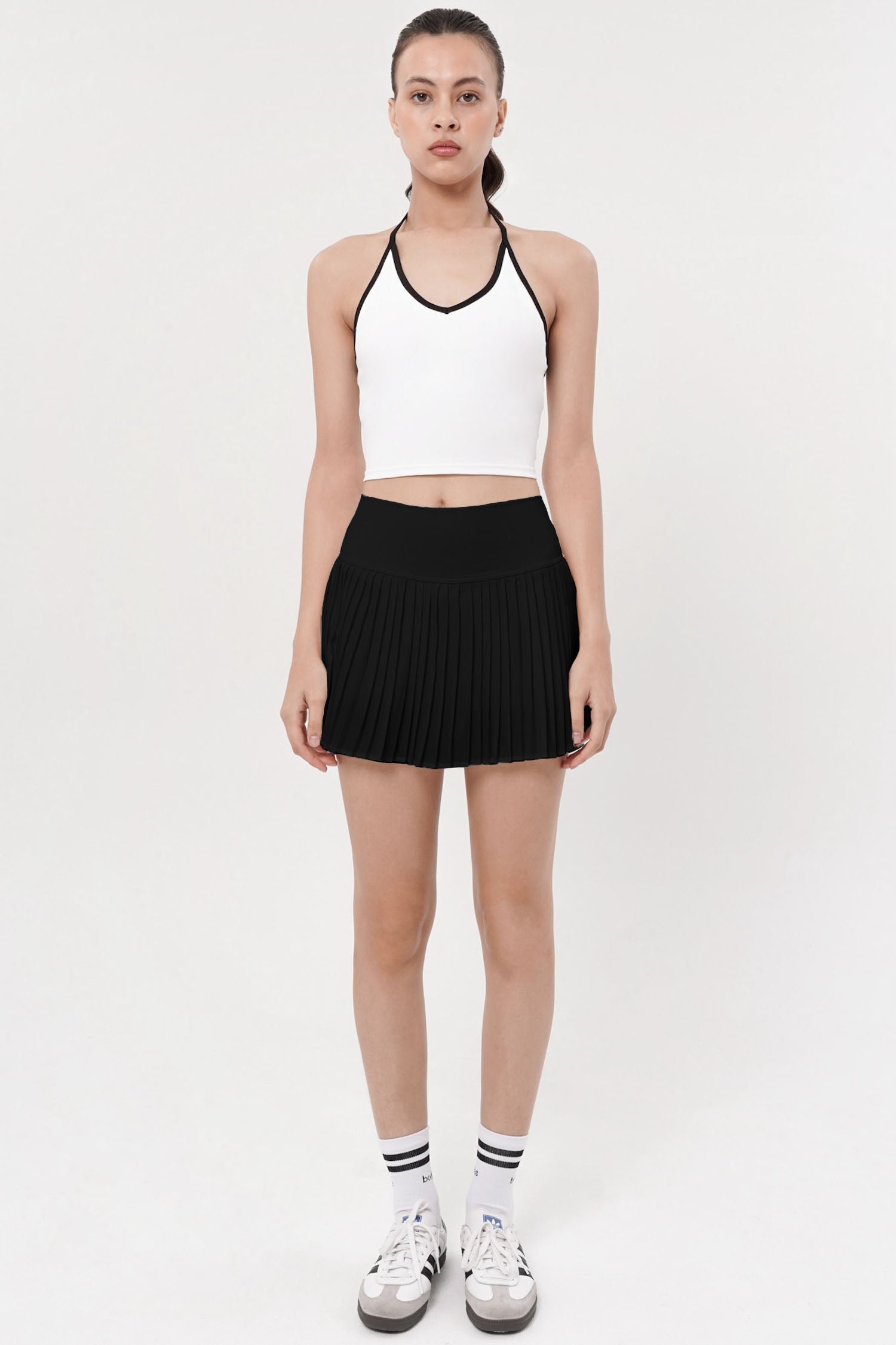 Lavish Pleated Tennis Skirt in Black