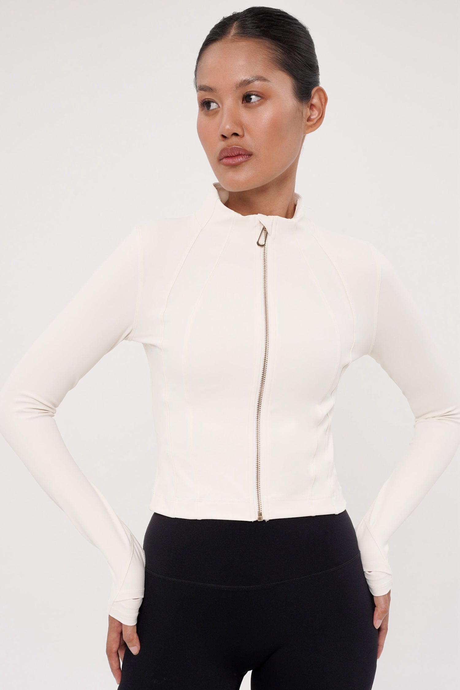 Form-Fit Cropped Jacket in Milk