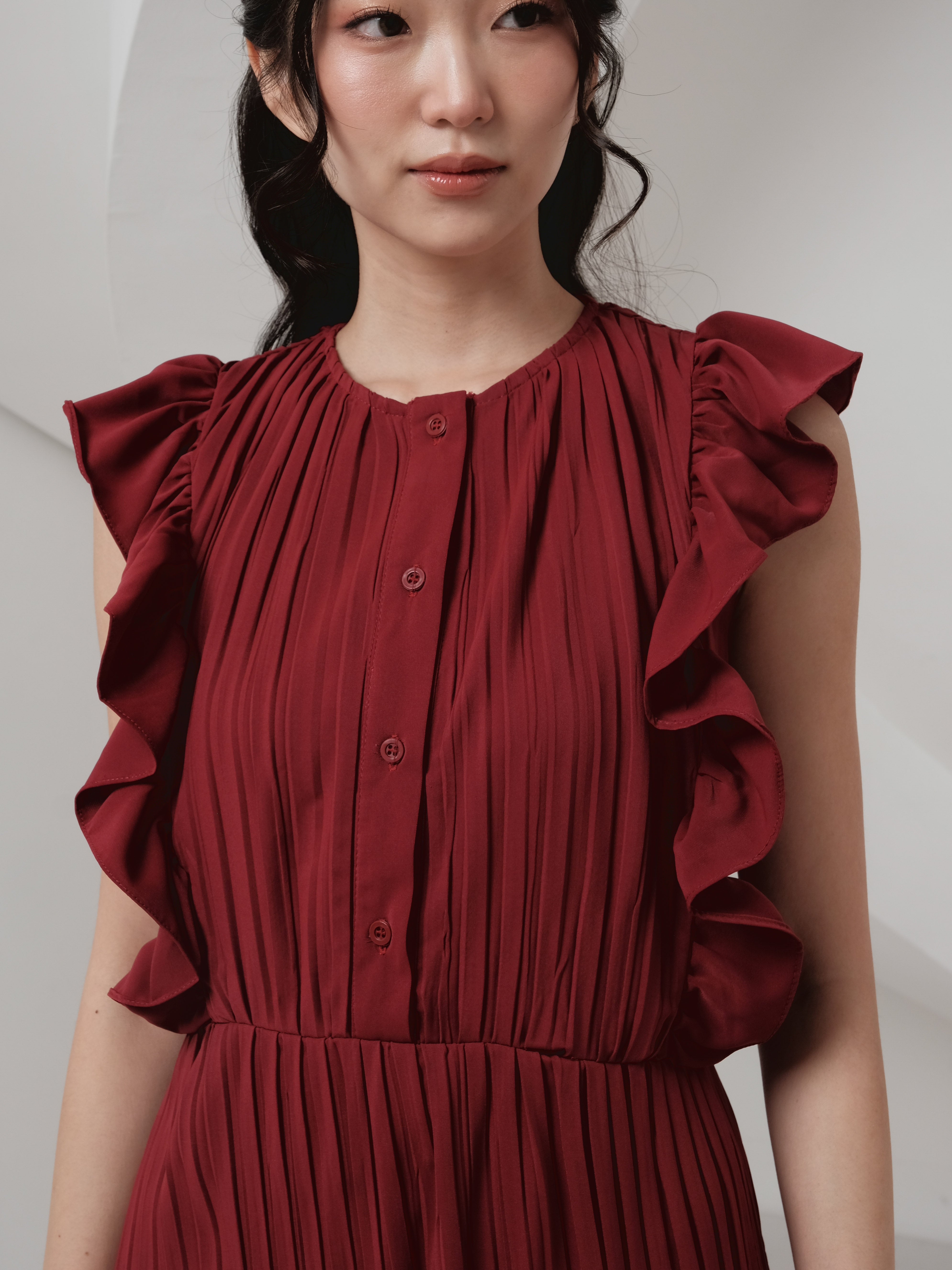 Sienna Pleats Dress In Maroon