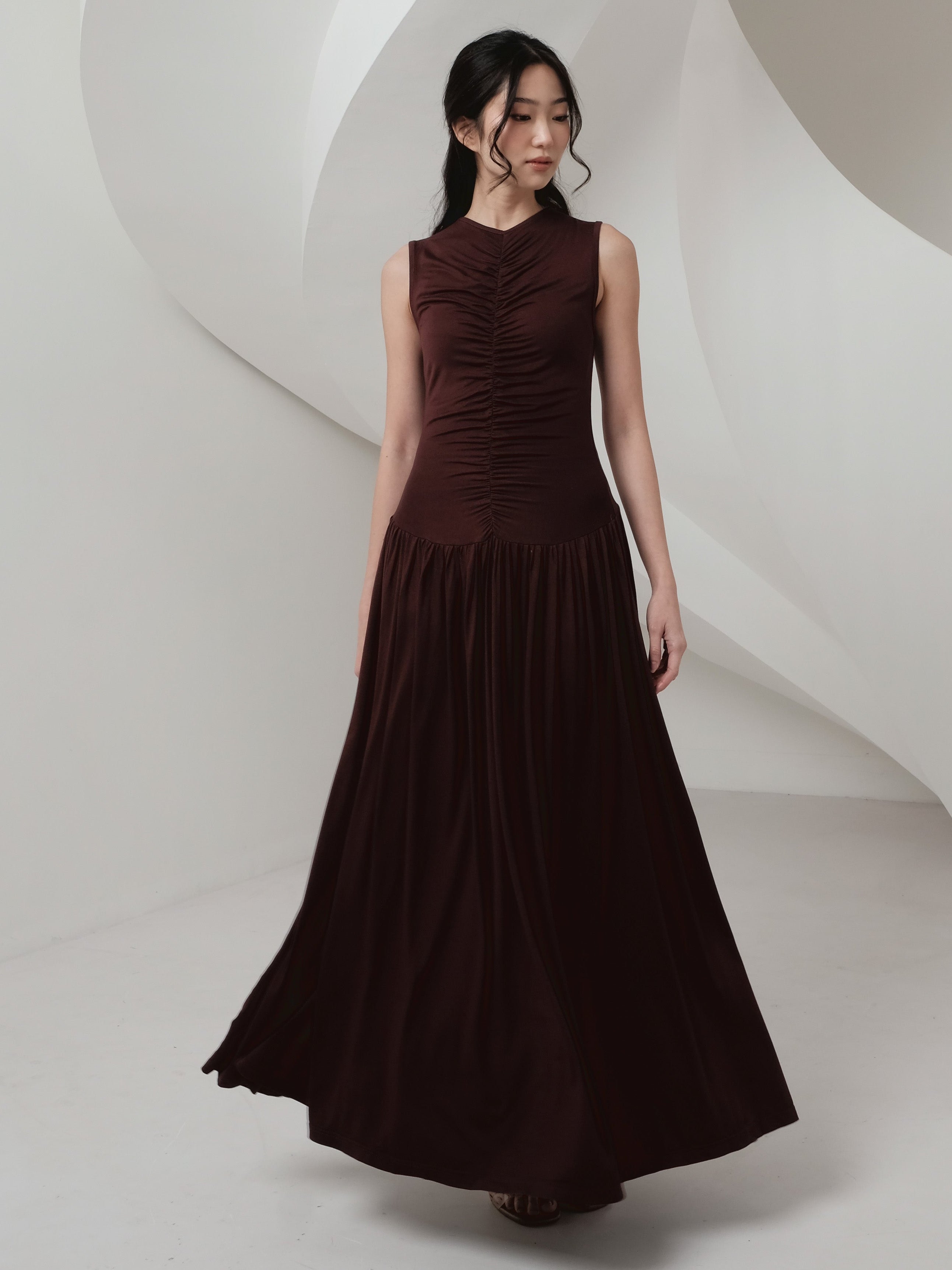 Genevie Ruched Maxi Dress In Dark Brown