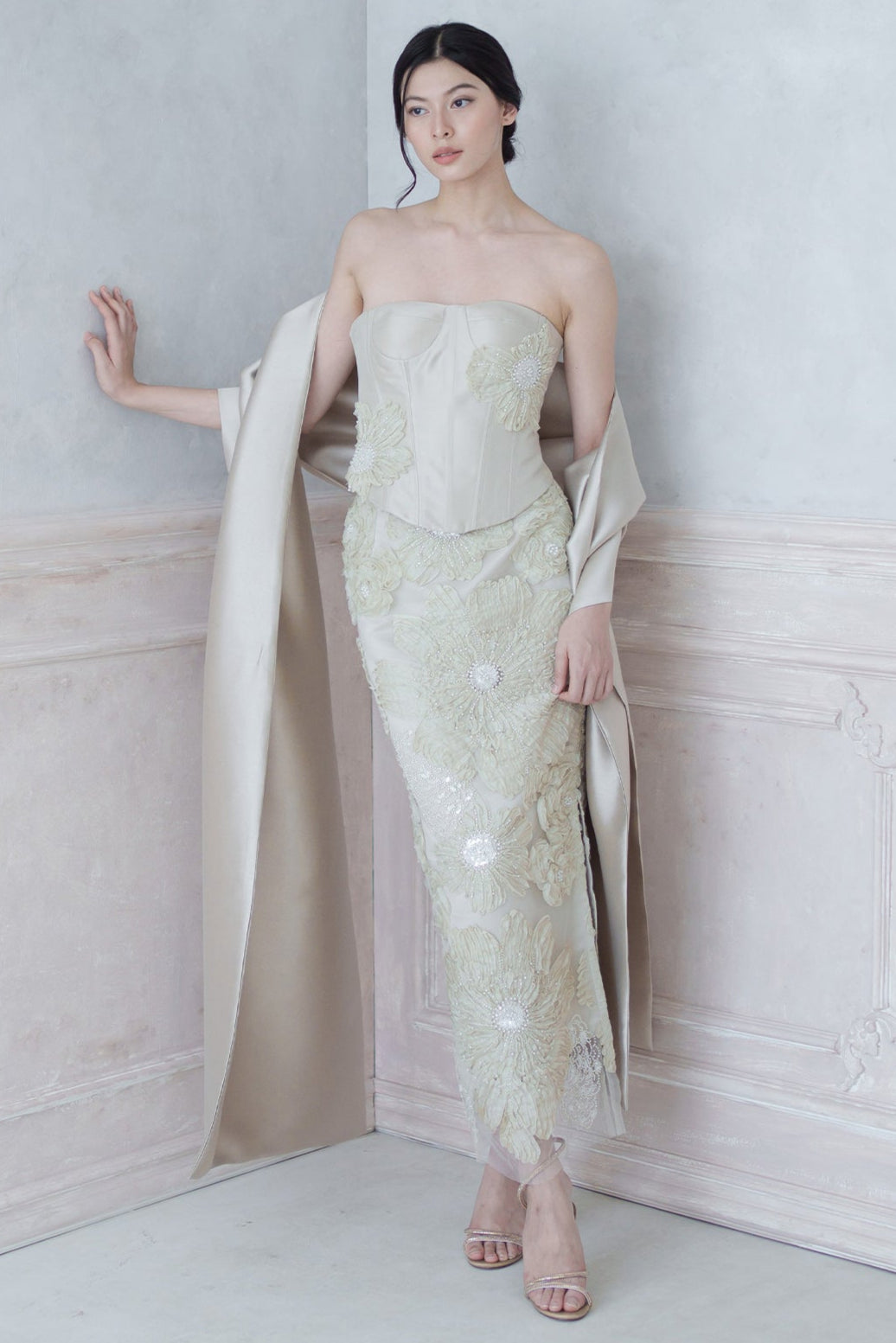 Yolla Set With Scarf In Nude