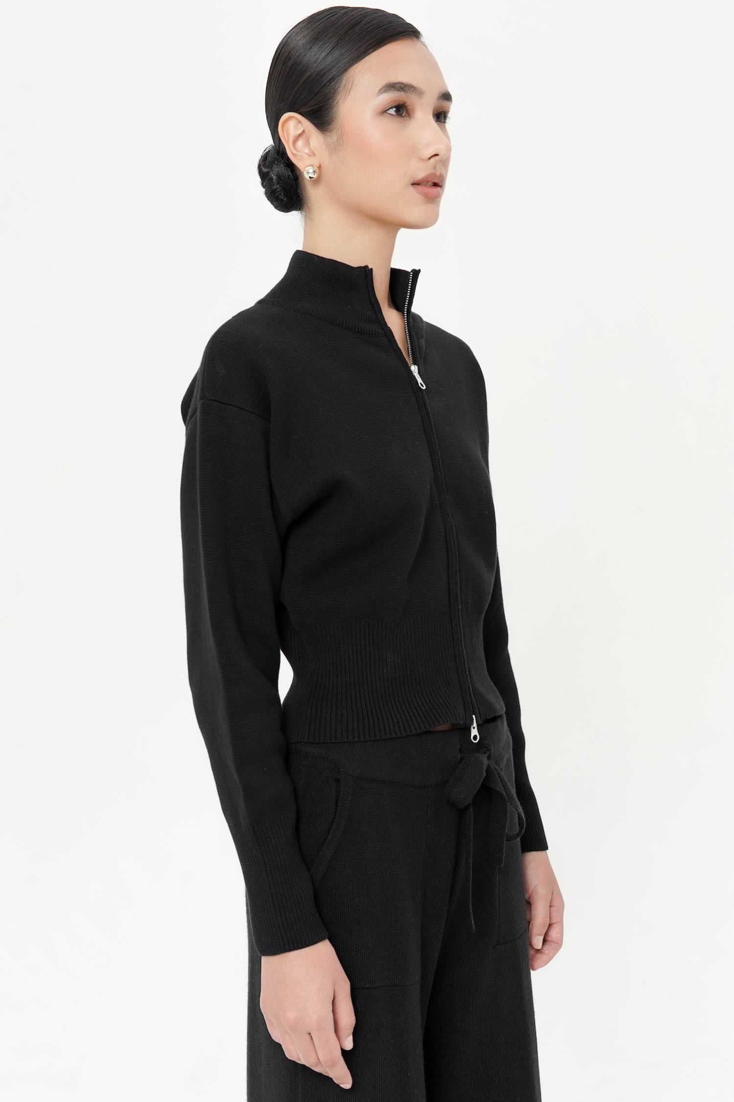 Polona Outer In Black Knit