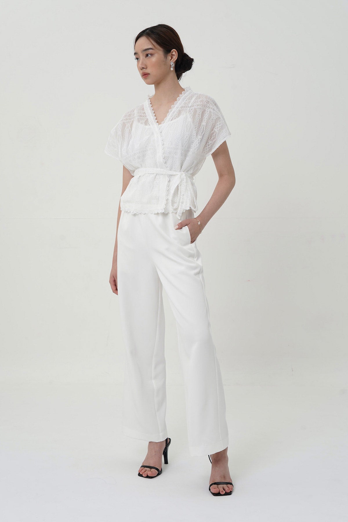 Aero Wrap top In Broken White