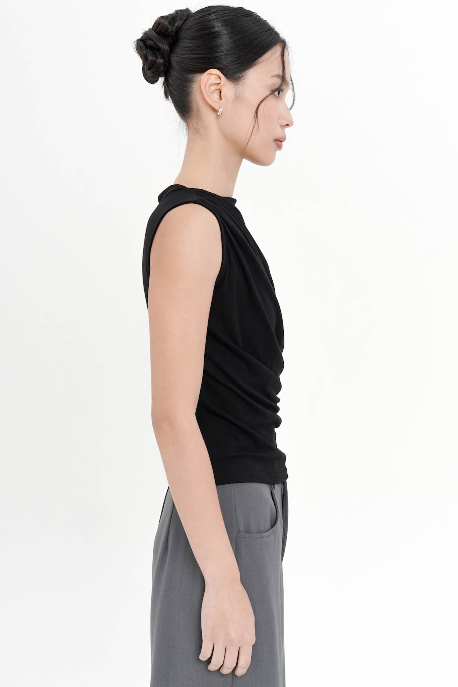 Akari Top In Black