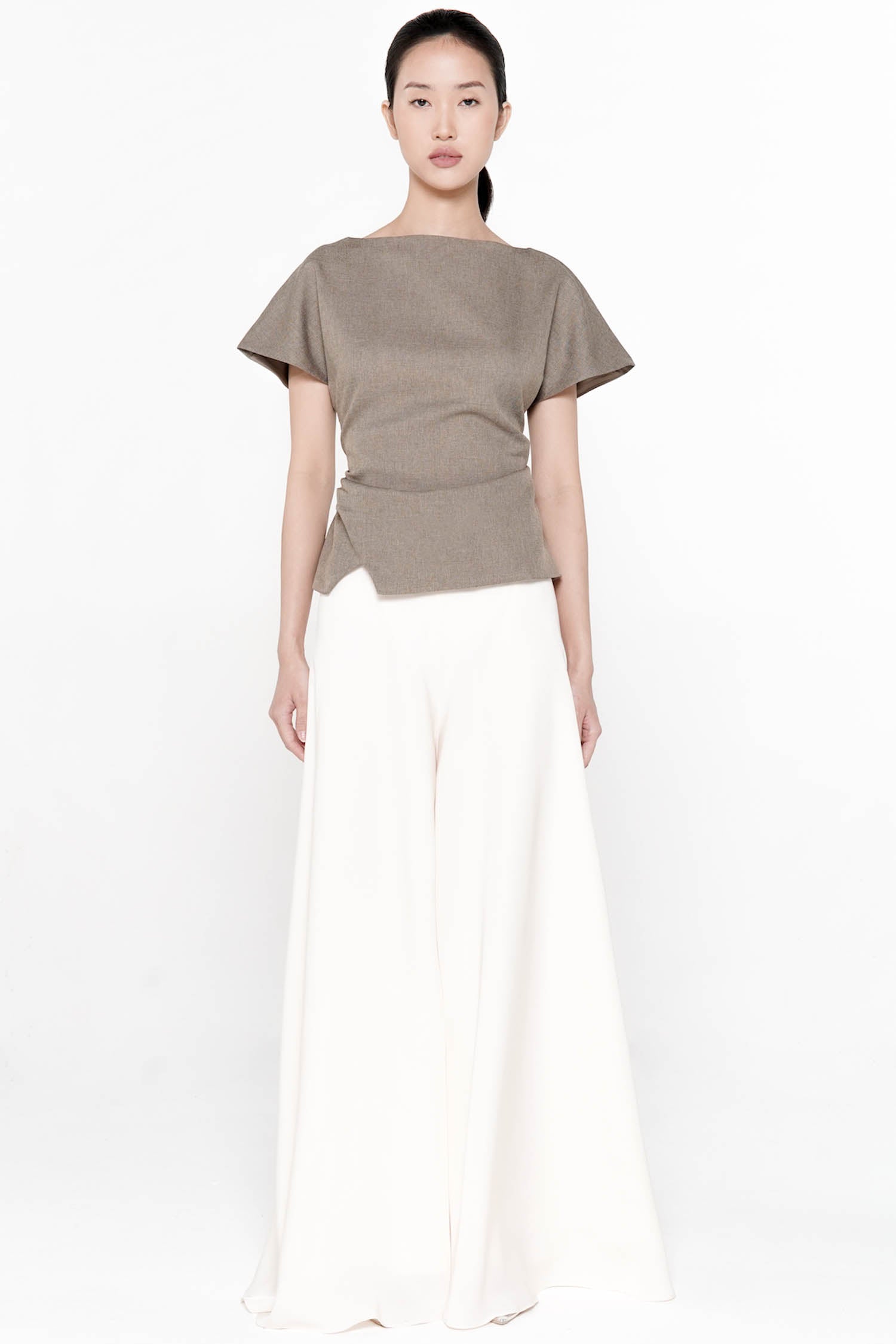 Sennan Cinched Top In Ash Brown