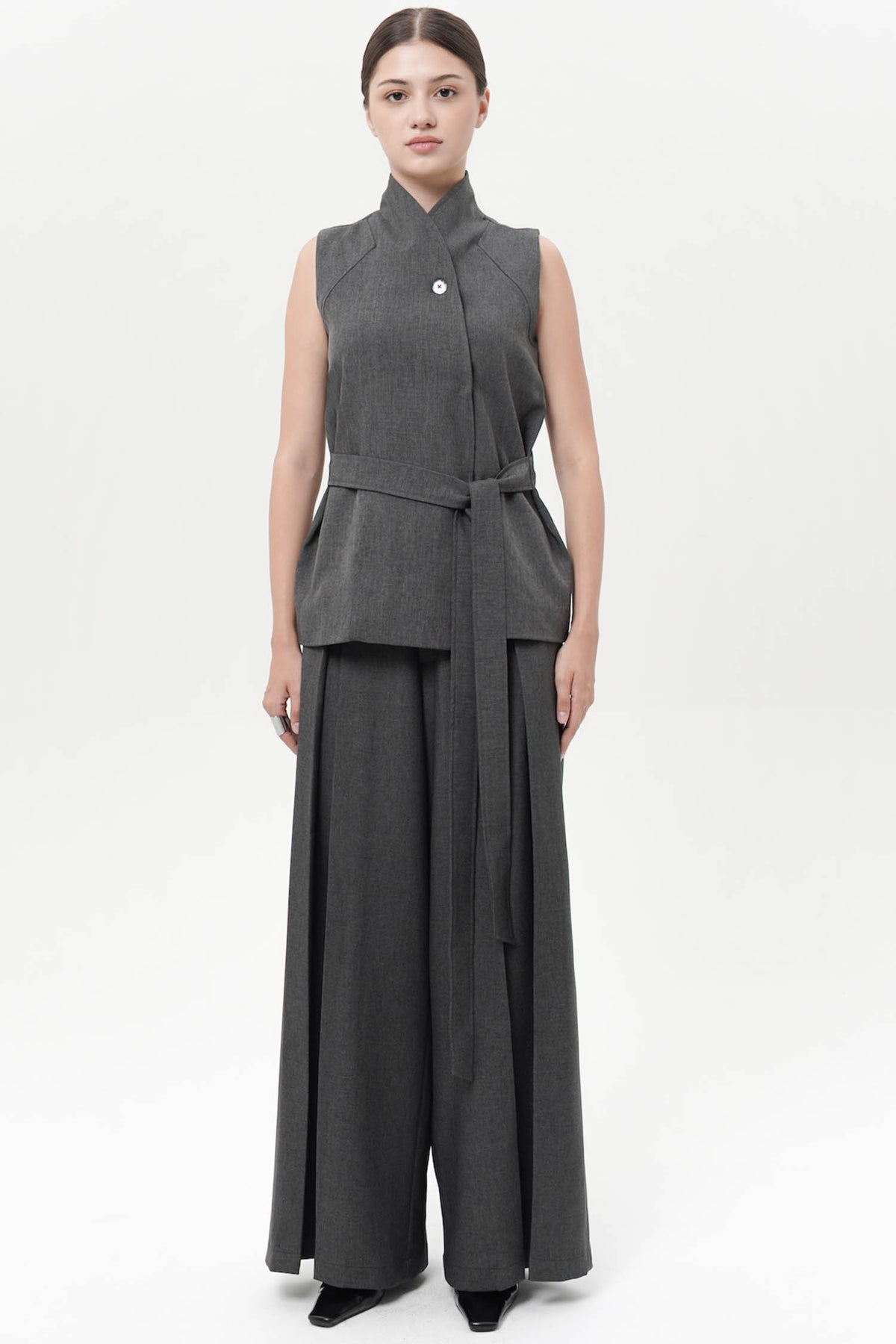 Tuva Structured Vest In Ash Grey