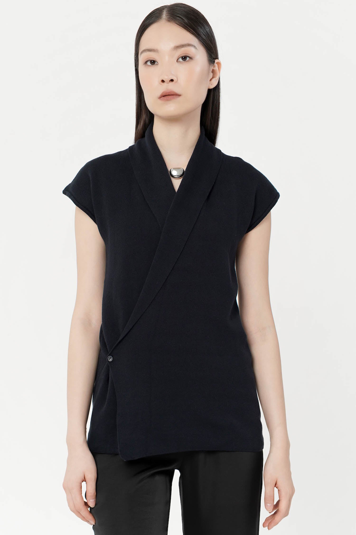 Caeluna Two-Way Knit Top In Navy