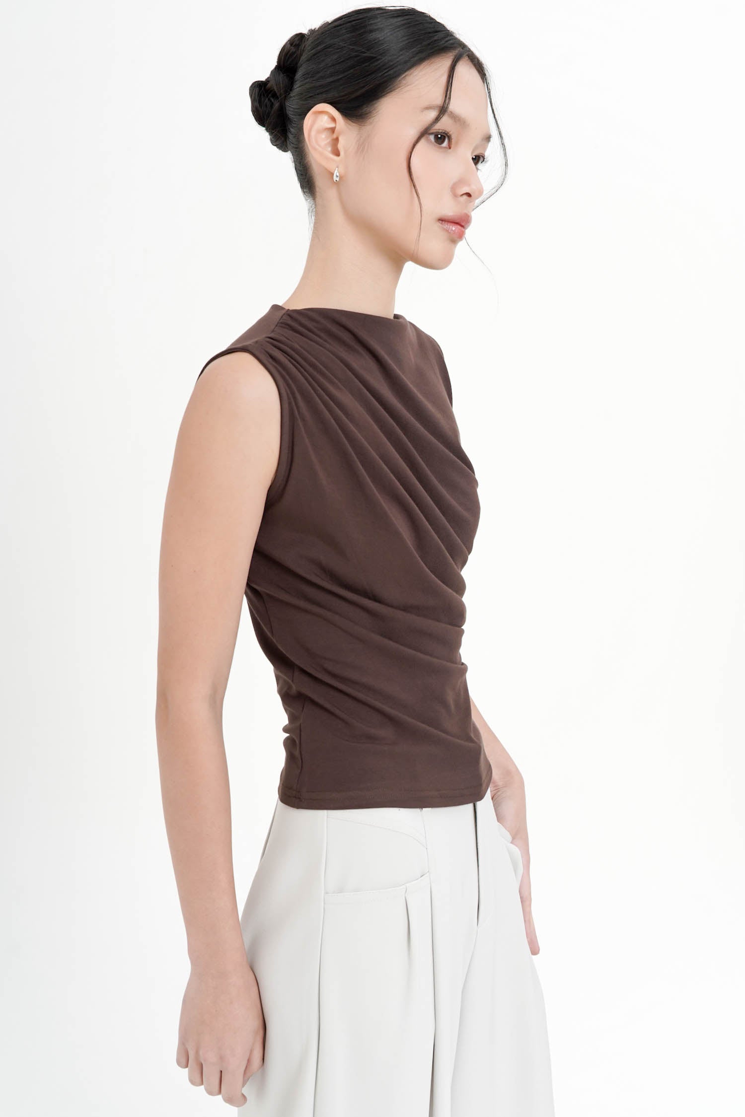 Akari Top In Espresso