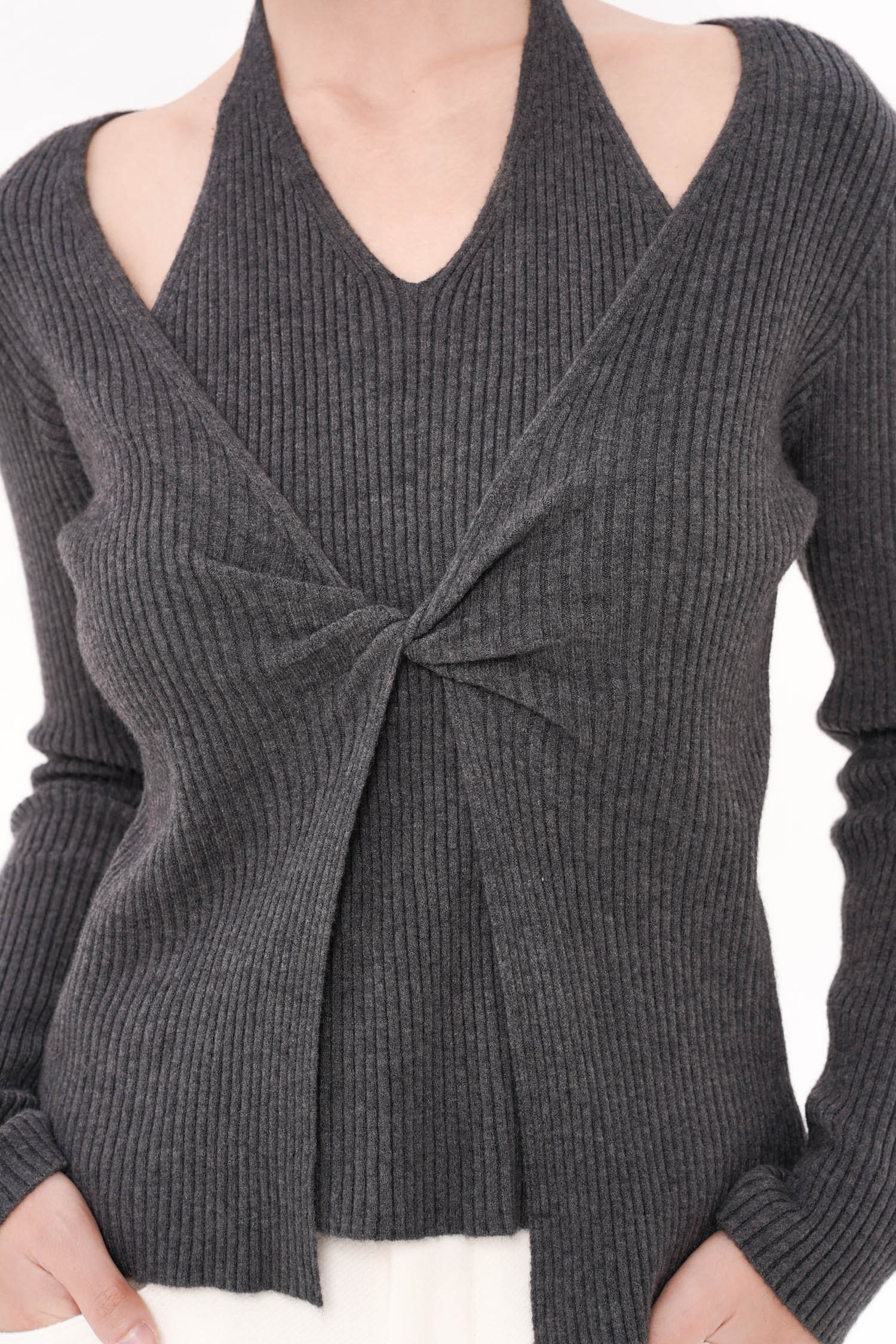 Rooney Twist Halter Top In Dark Grey