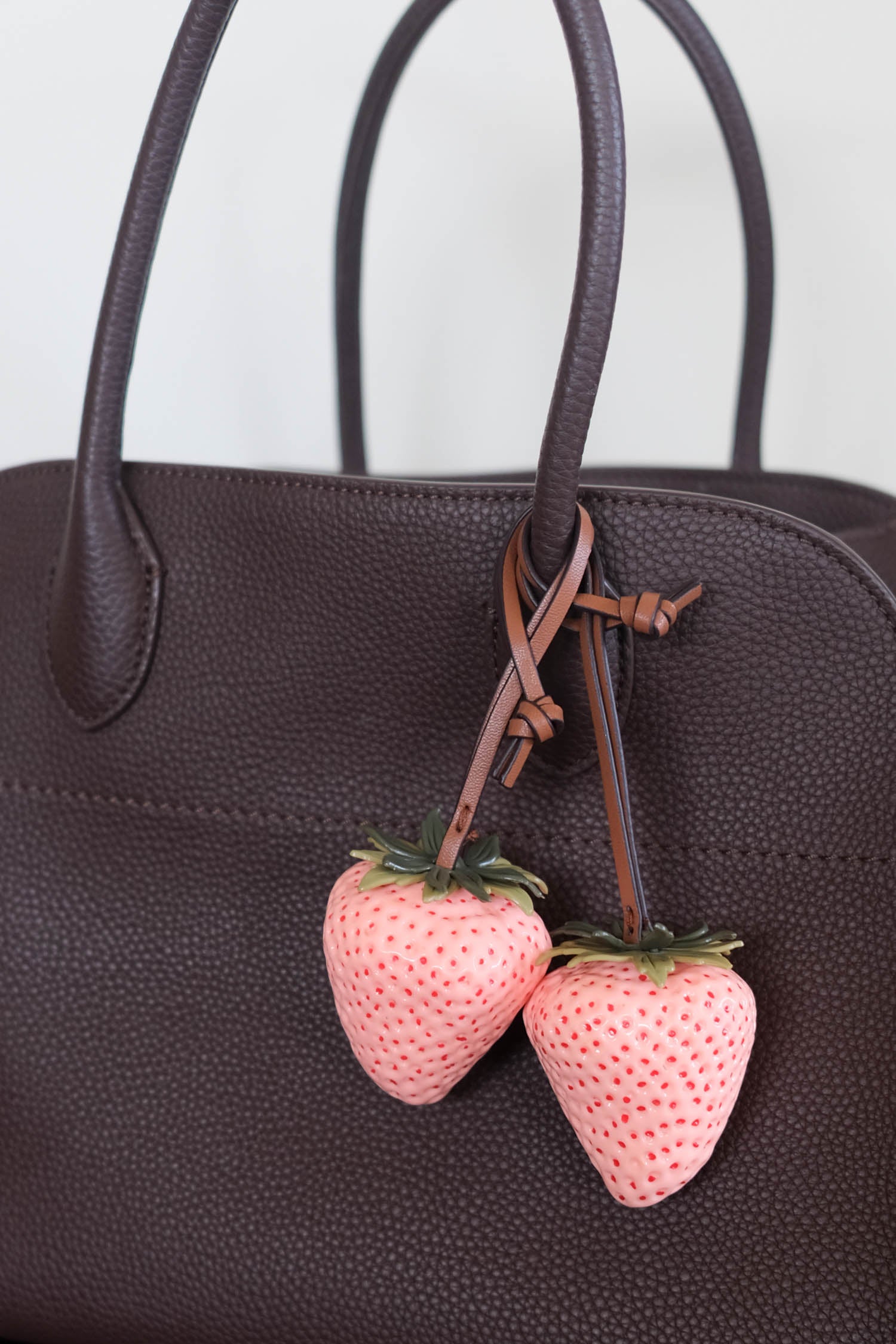 Glaze Fuji Strawberry Charm In Pink