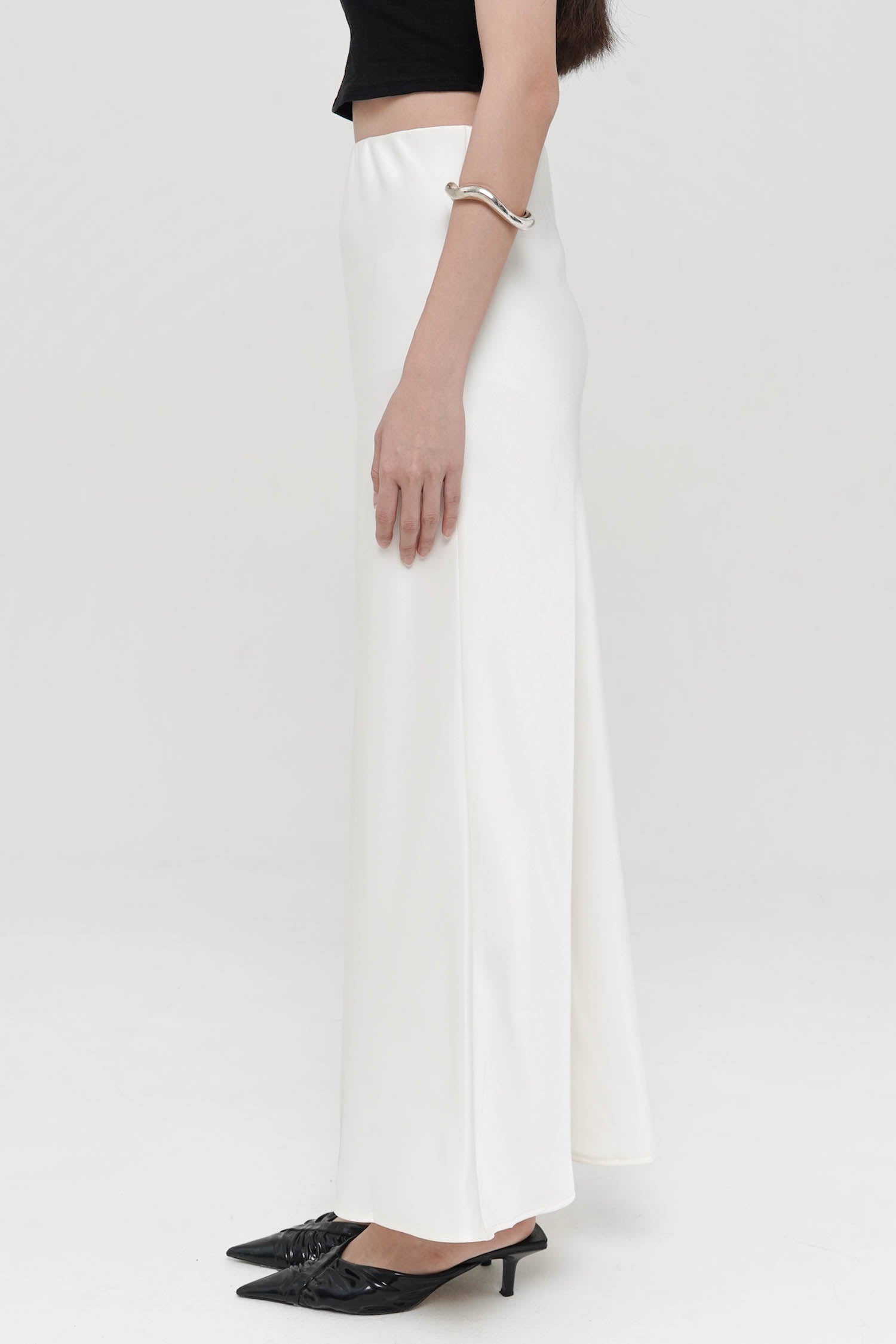 Betsy Satin Maxi Skirt In Broken White