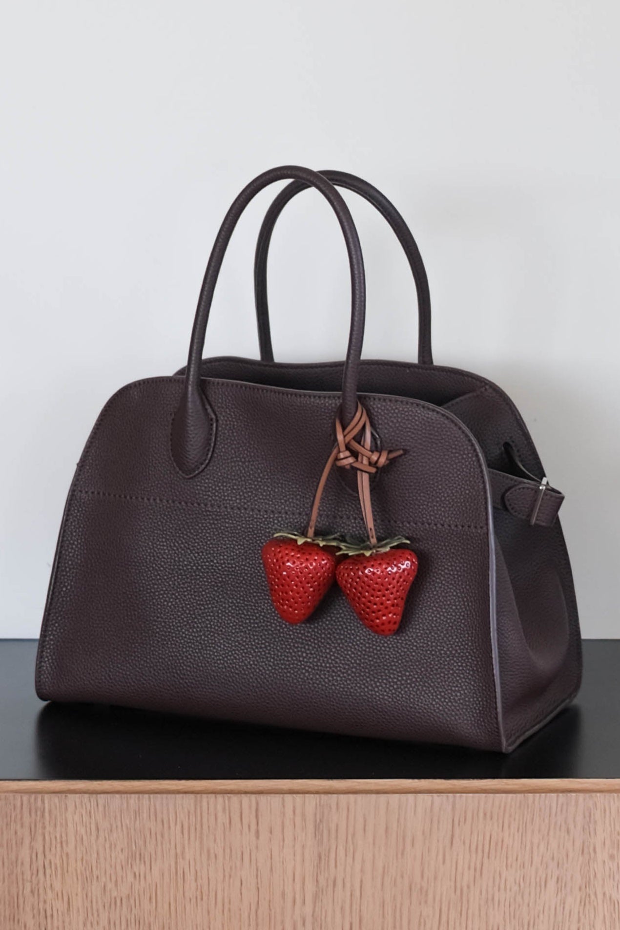 Glaze Fuji Strawberry Charm In Red