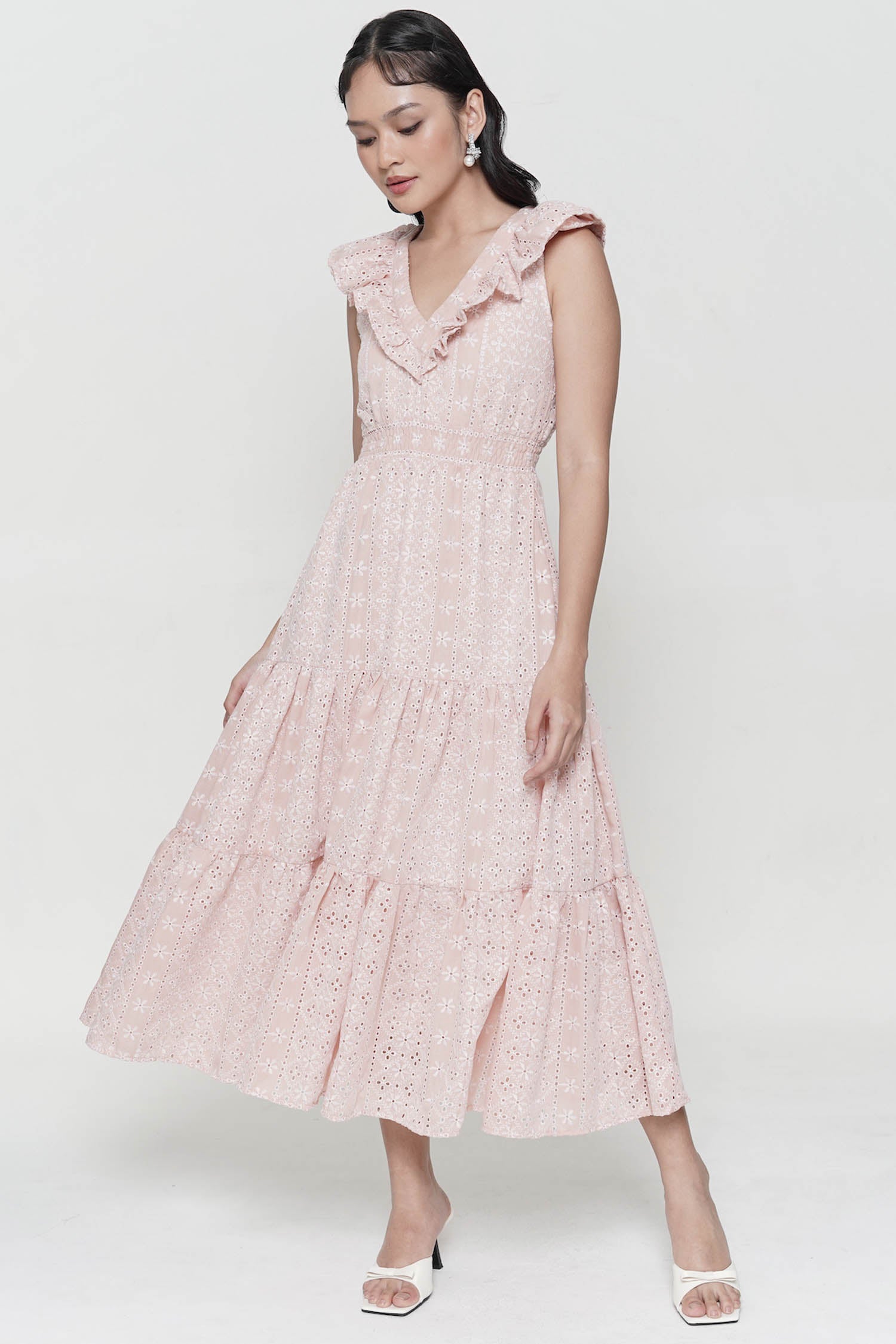 Estelle Embroidery Dress In Dusty Pink