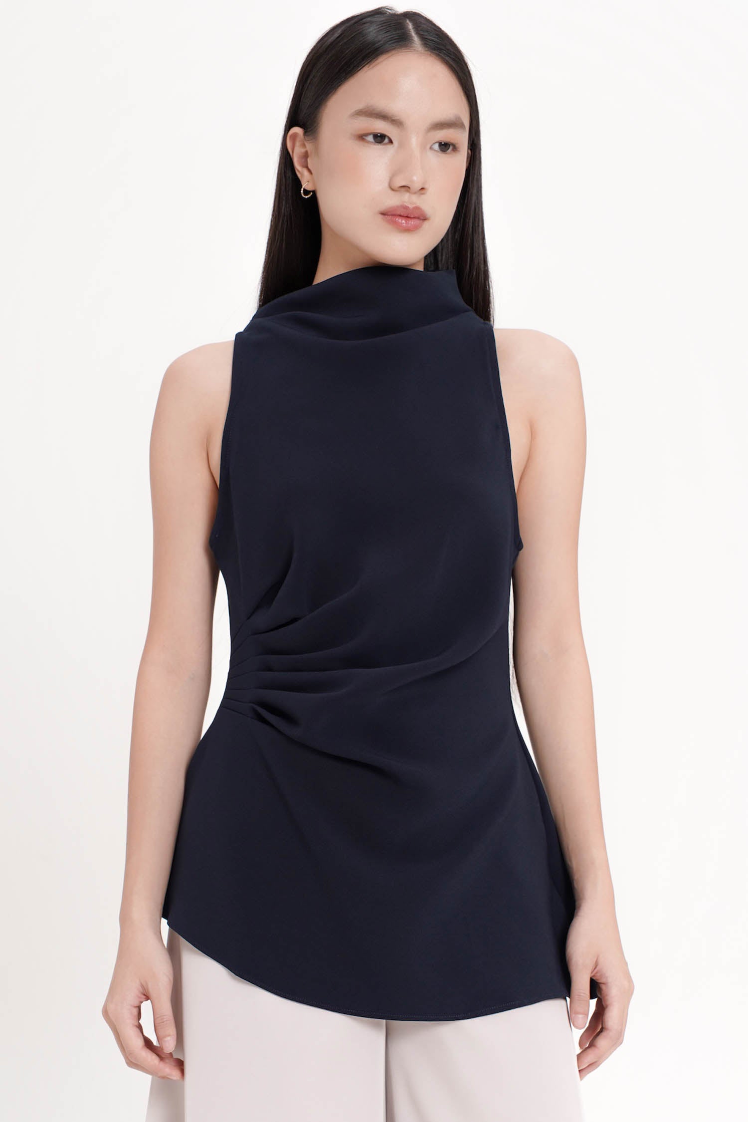 Vailla Cinched Top In Navy