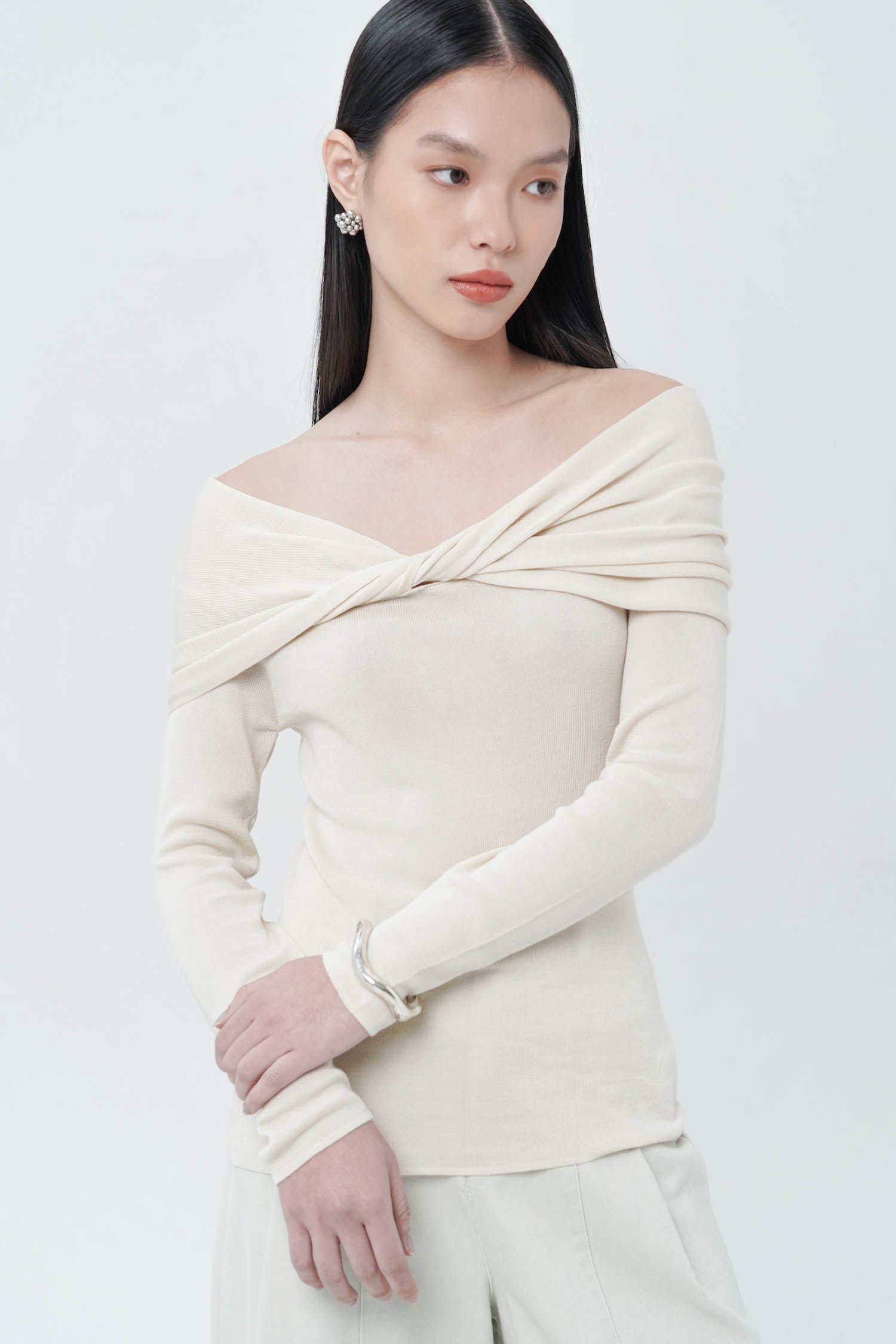 Whimsy Off-Shoulder Top In Creme