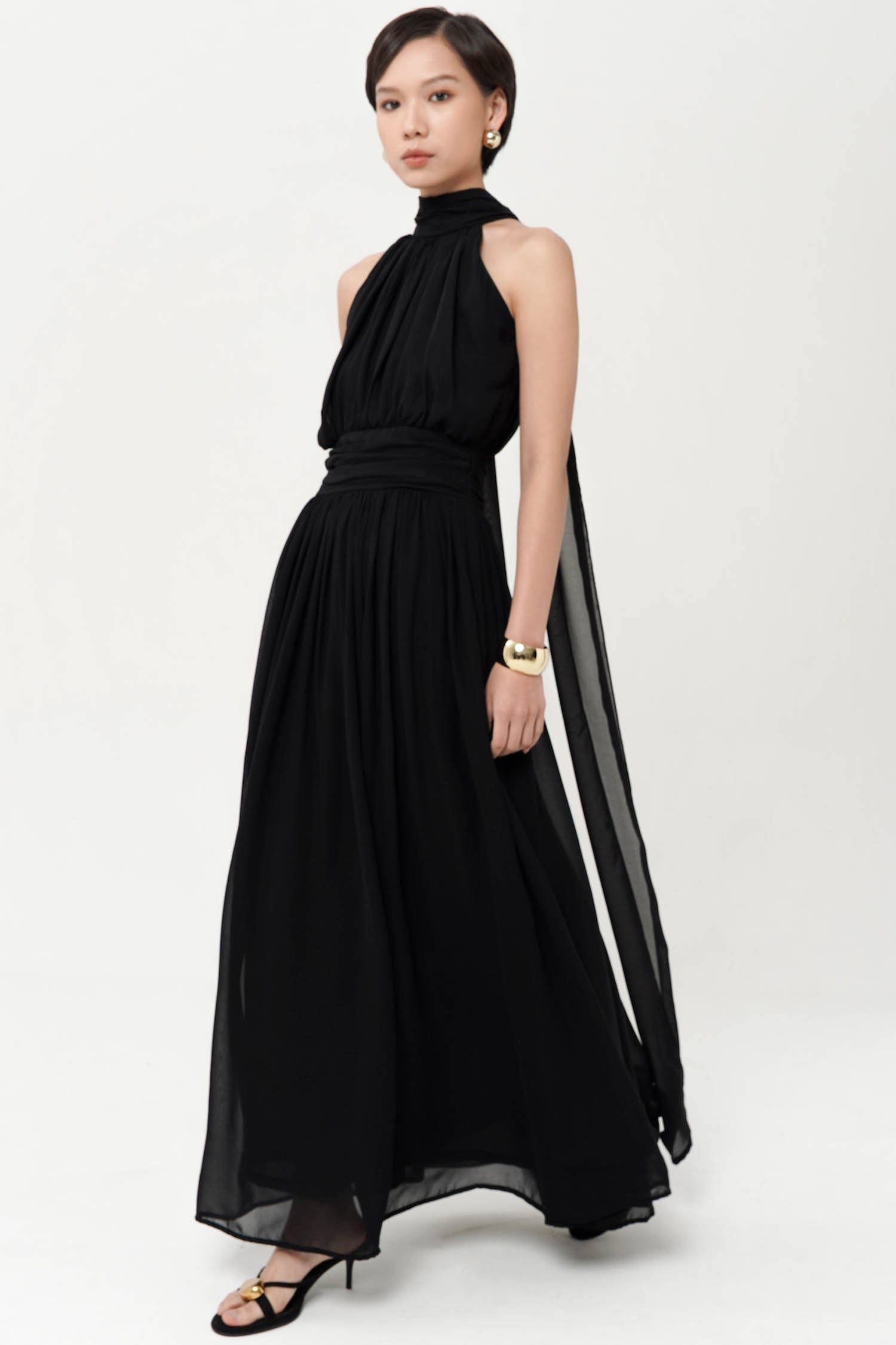 Everly Shawl Dress In Black
