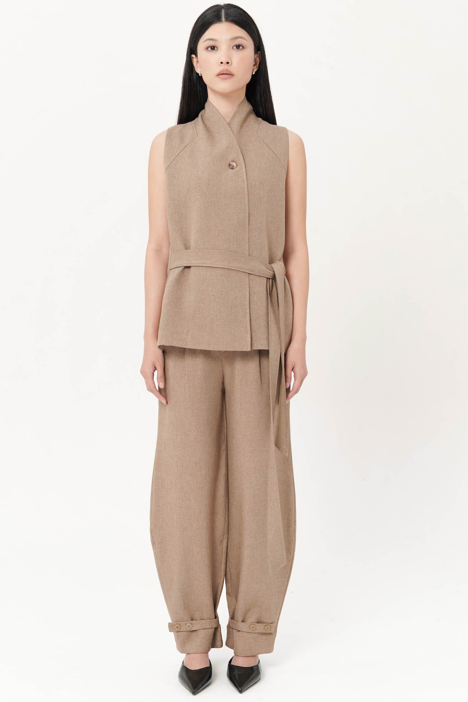 Tuva Structured Vest In Latte