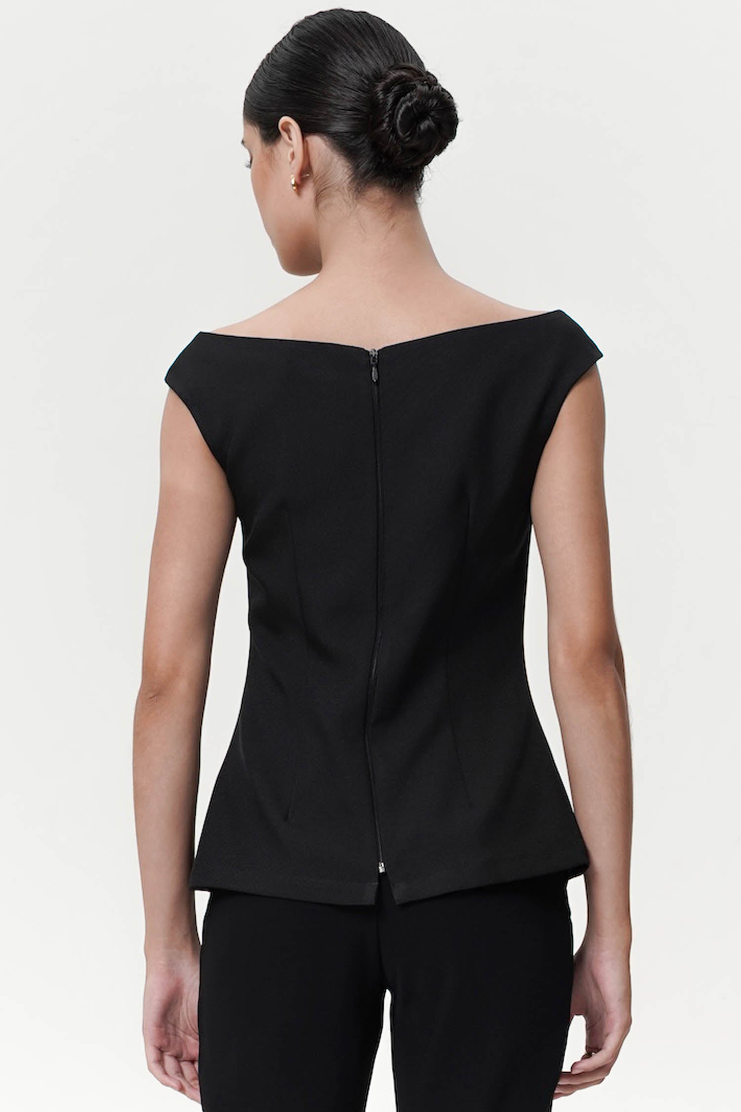 Orrin Sabrina Top In Black
