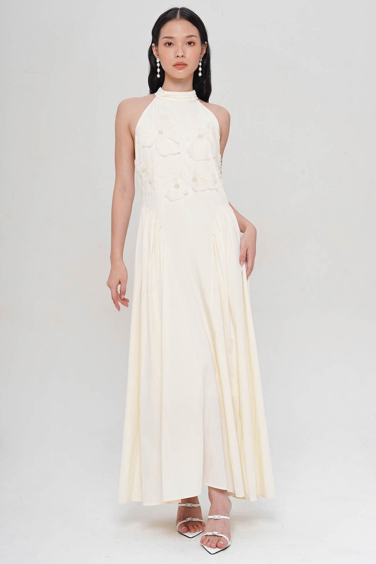 Reya Flora Appliquèd Maxi Dress In Broken White