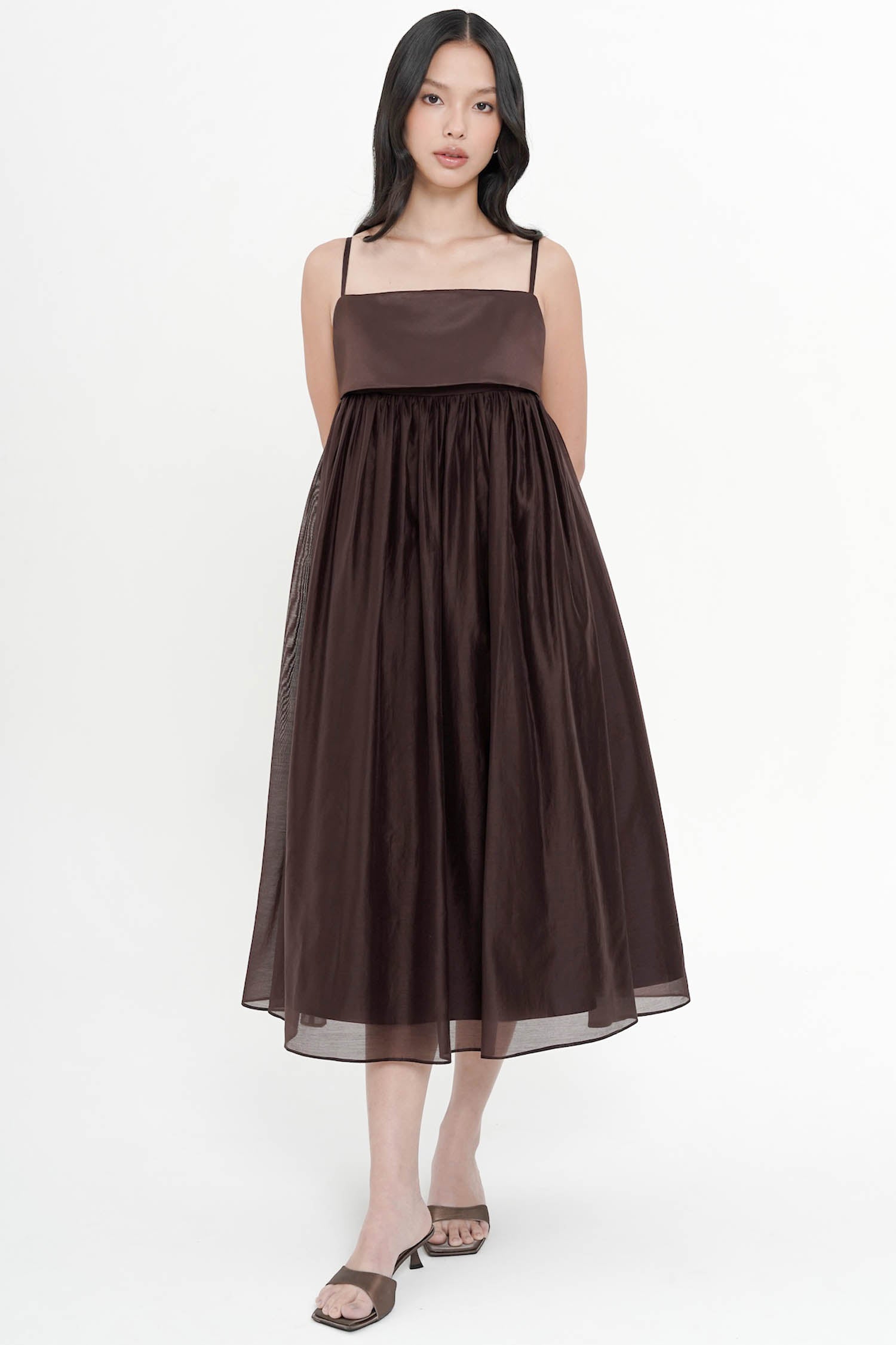 Remly Dress in Deep Brown