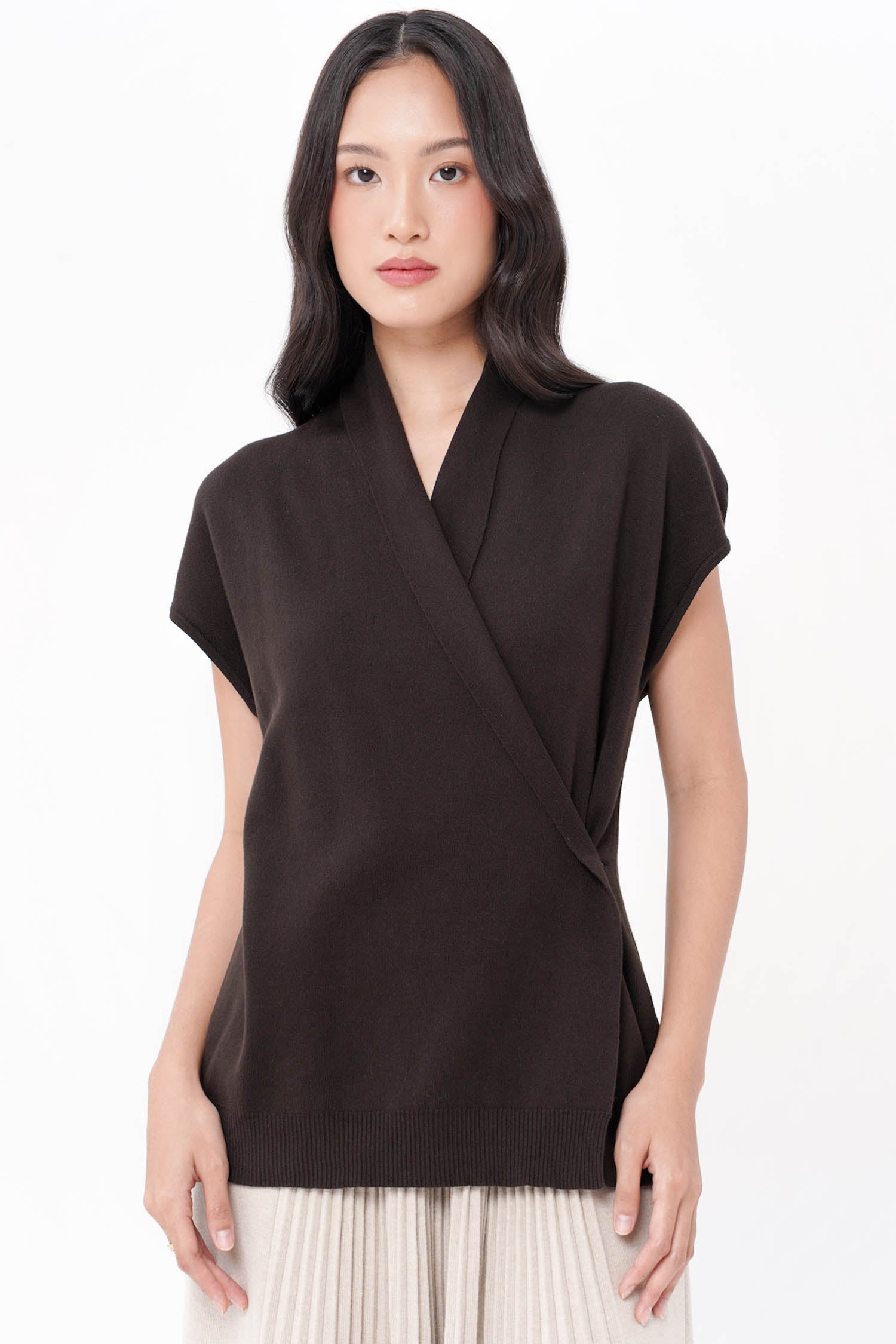 Eira Wrap Top In Espresso