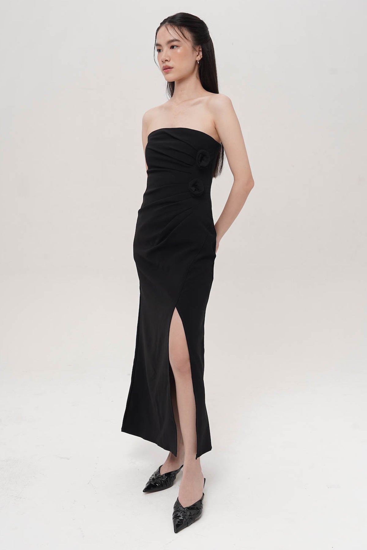 Callorway Strapless Dress In Black Flora