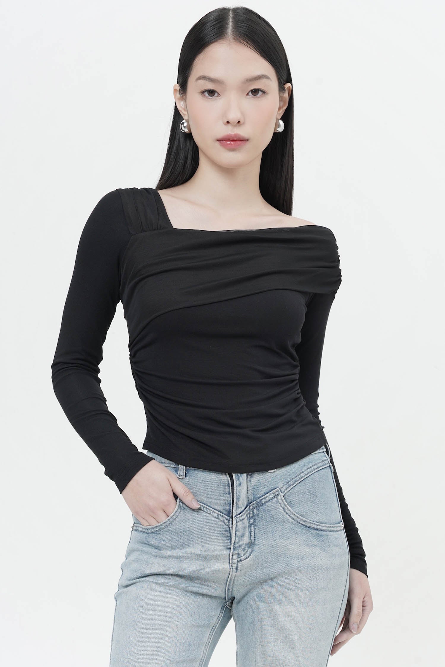 Tazzlyn Long Sleeve Top In Black