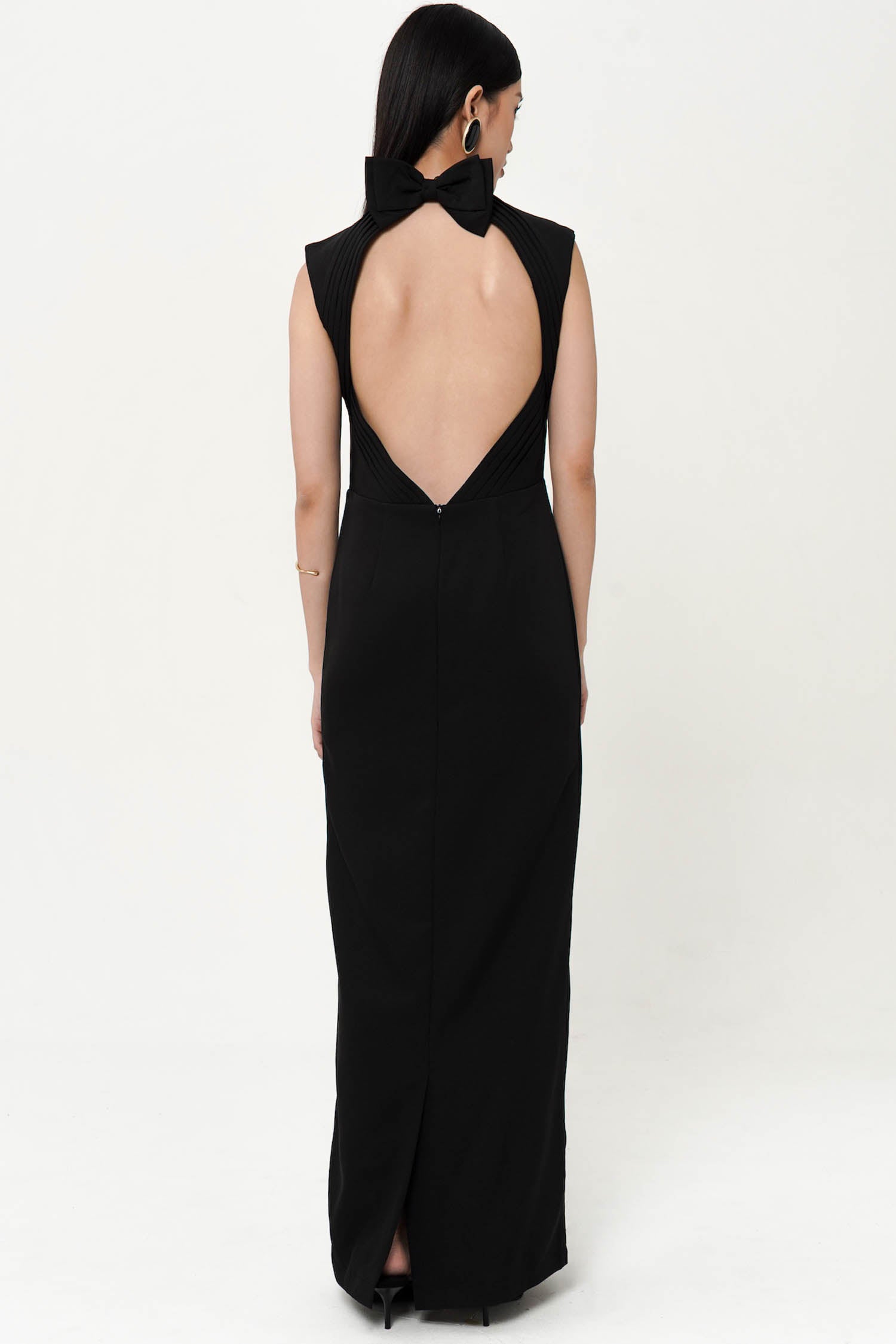 Alyssa Back Ribbon Dress In Black