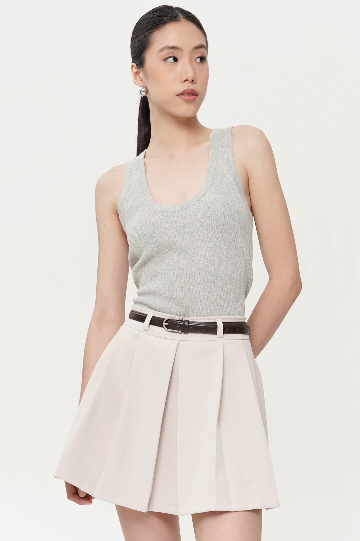 Abbie Pleated Mini Skort In Creme
