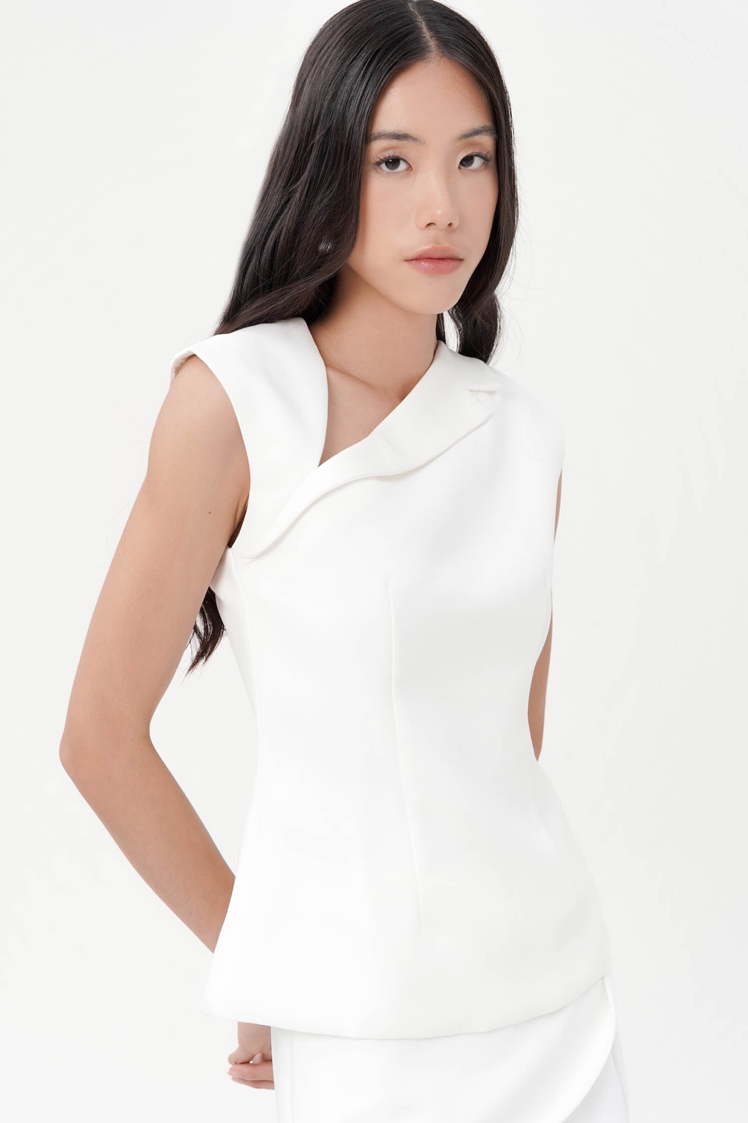 Jaq Asymmetric Top In Broken White
