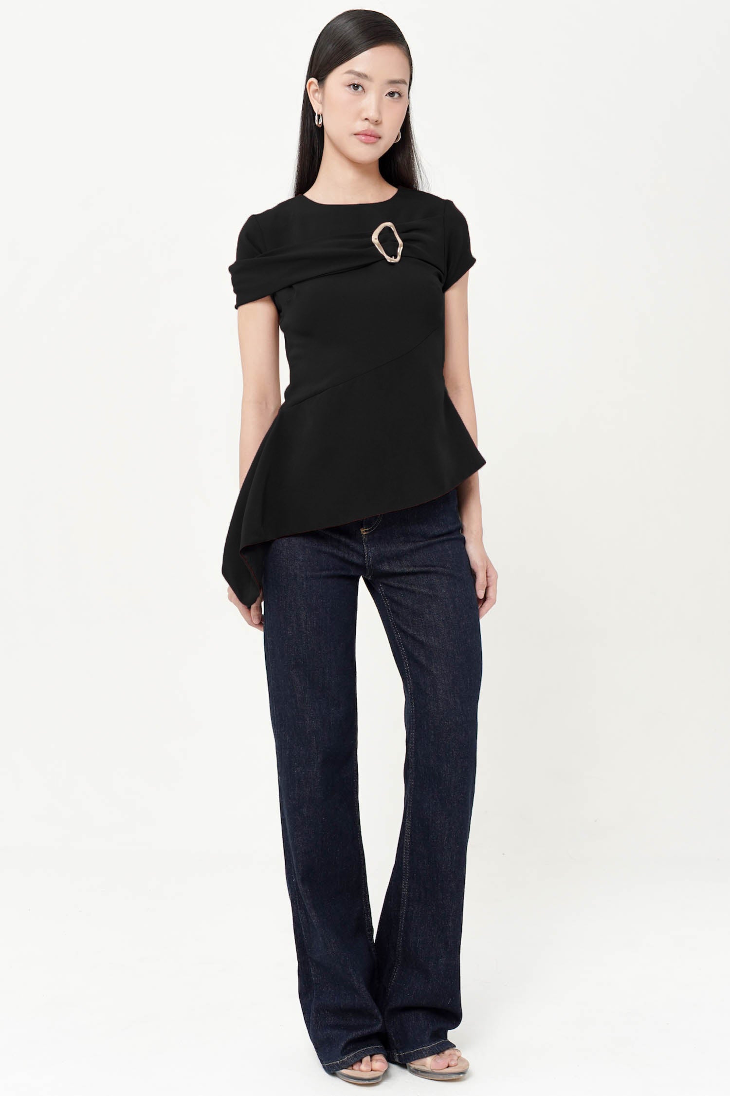 Nino Asymmetric Brooch Top In Black