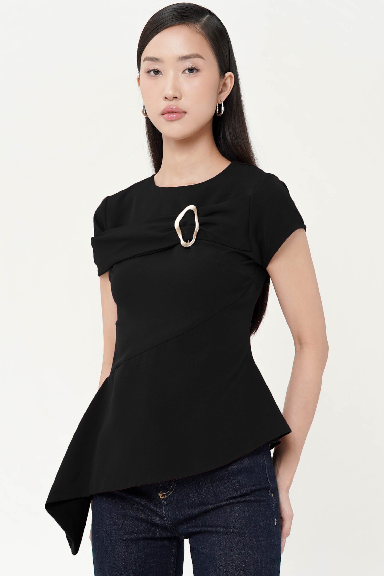 Nino Asymmetric Brooch Top In Black