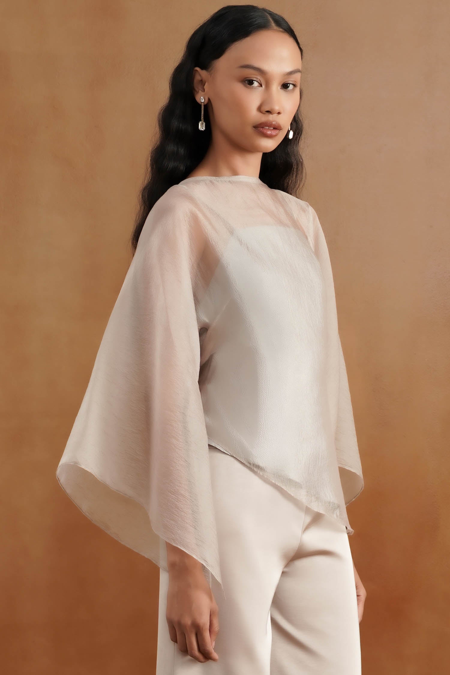 Elysia Long Sleeve Top In Misty Grey