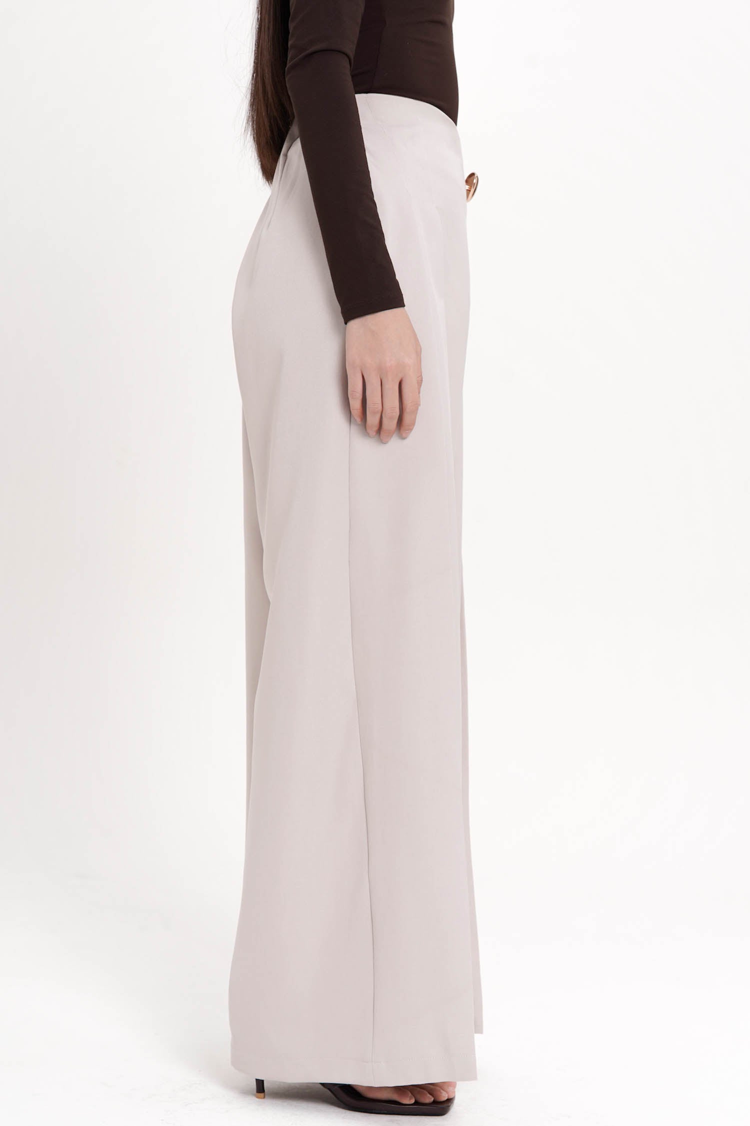 Brinley V-waist Pleated Wide-Legged Pants In Oat